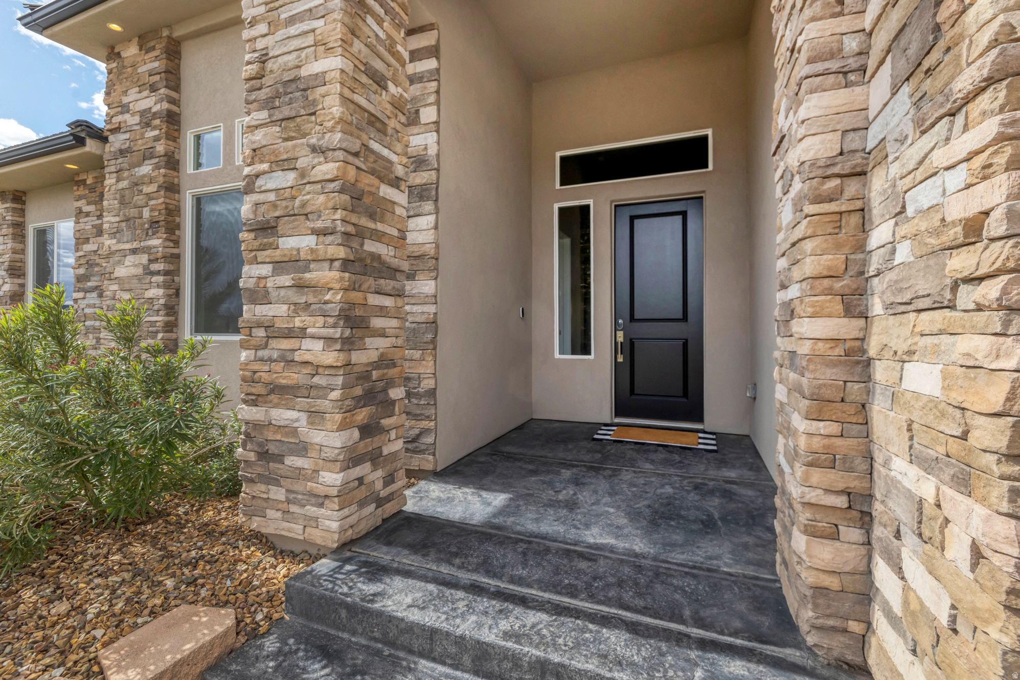 2985 W SESIA WAY