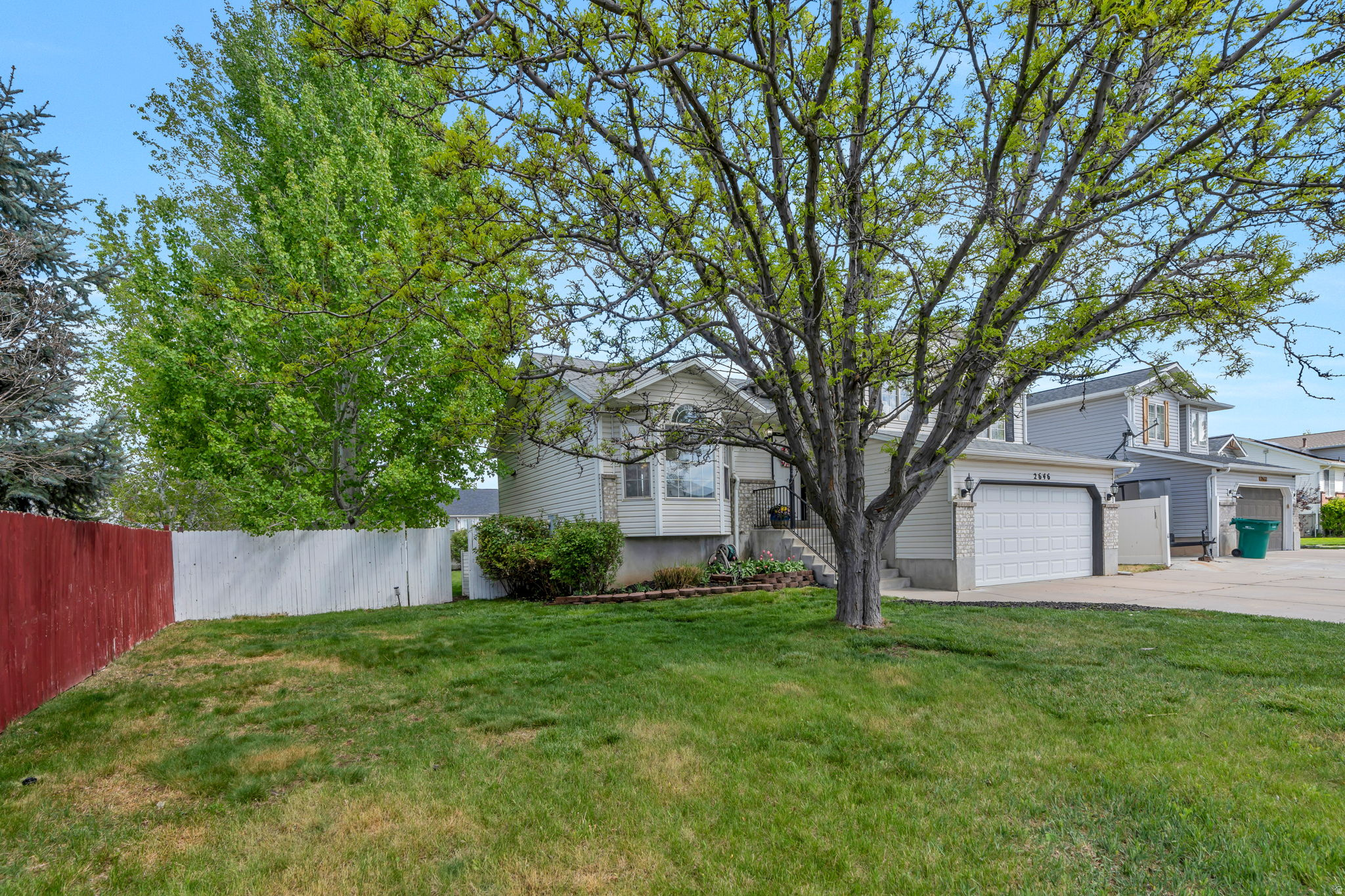 2646 W 1125 N