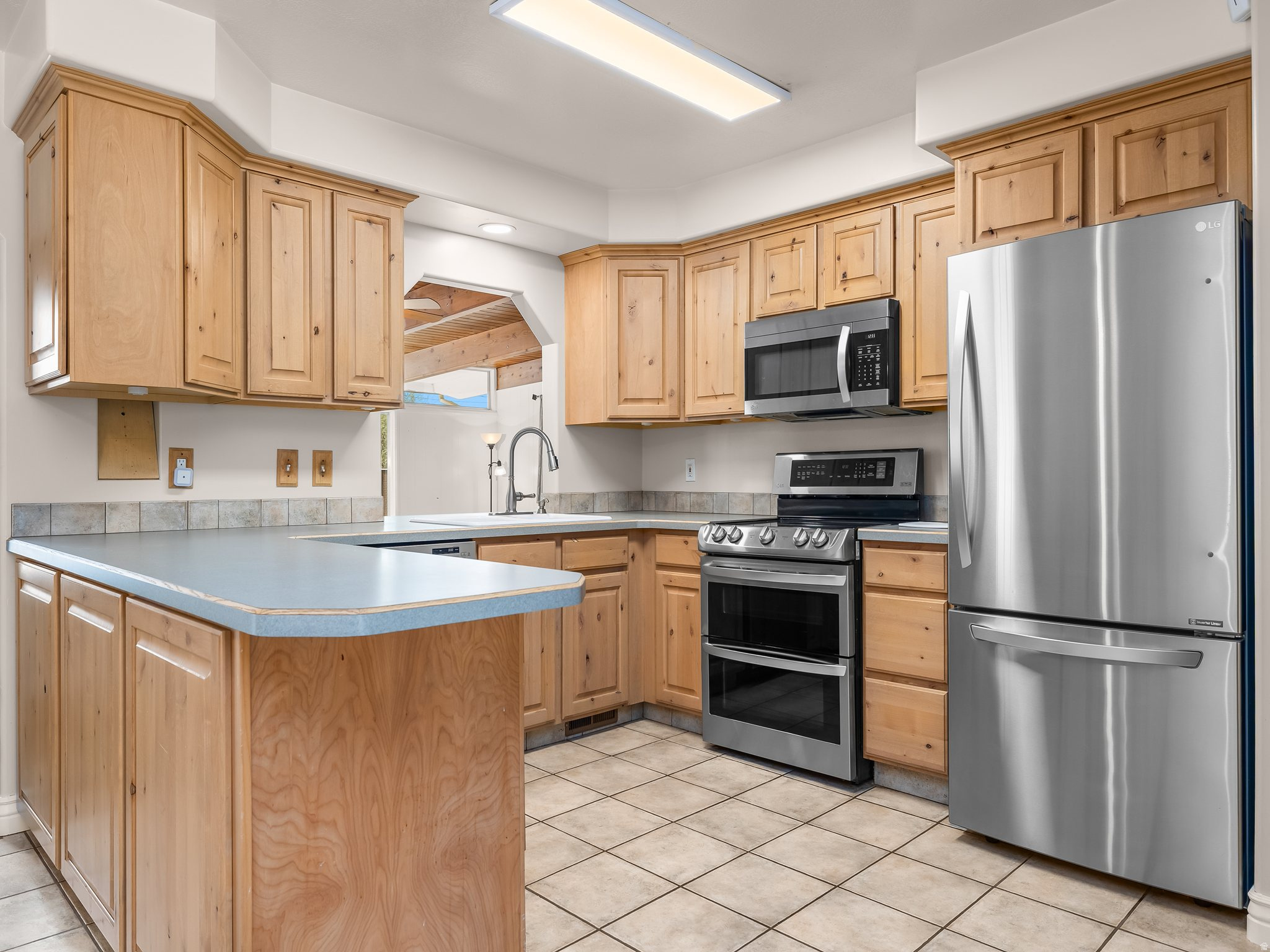1239 SHERIDAN DR