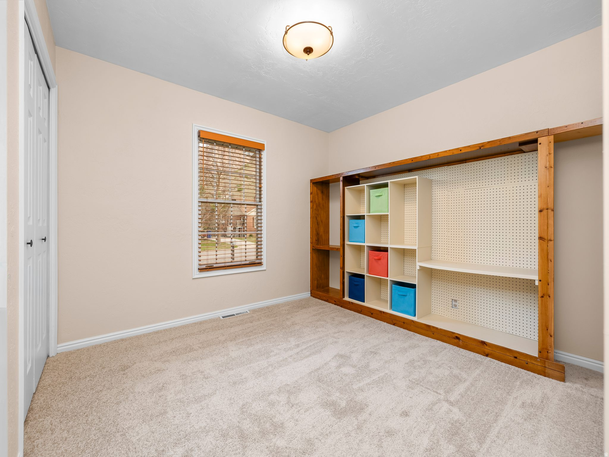 1239 SHERIDAN DR