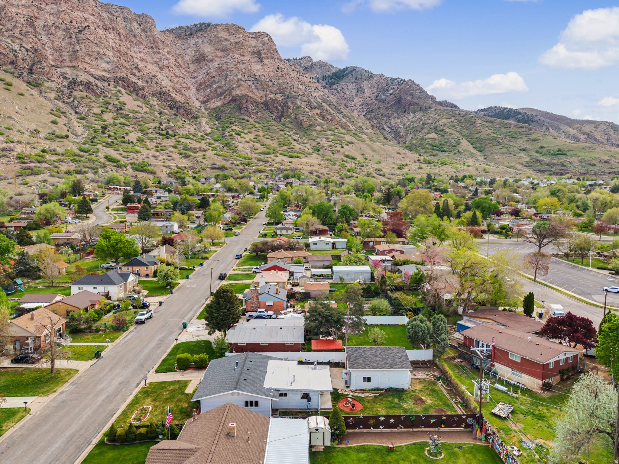 1239 SHERIDAN DR