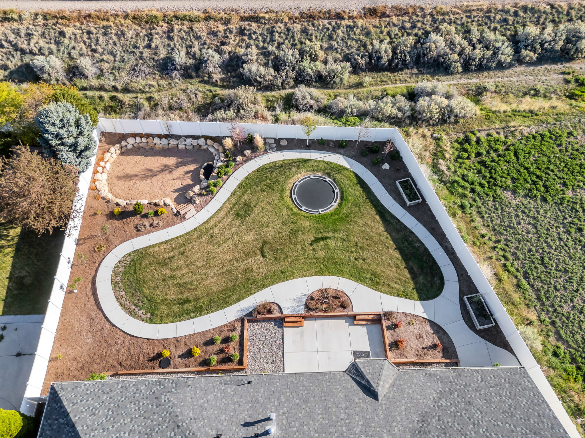 1275 E MURDOCK DR