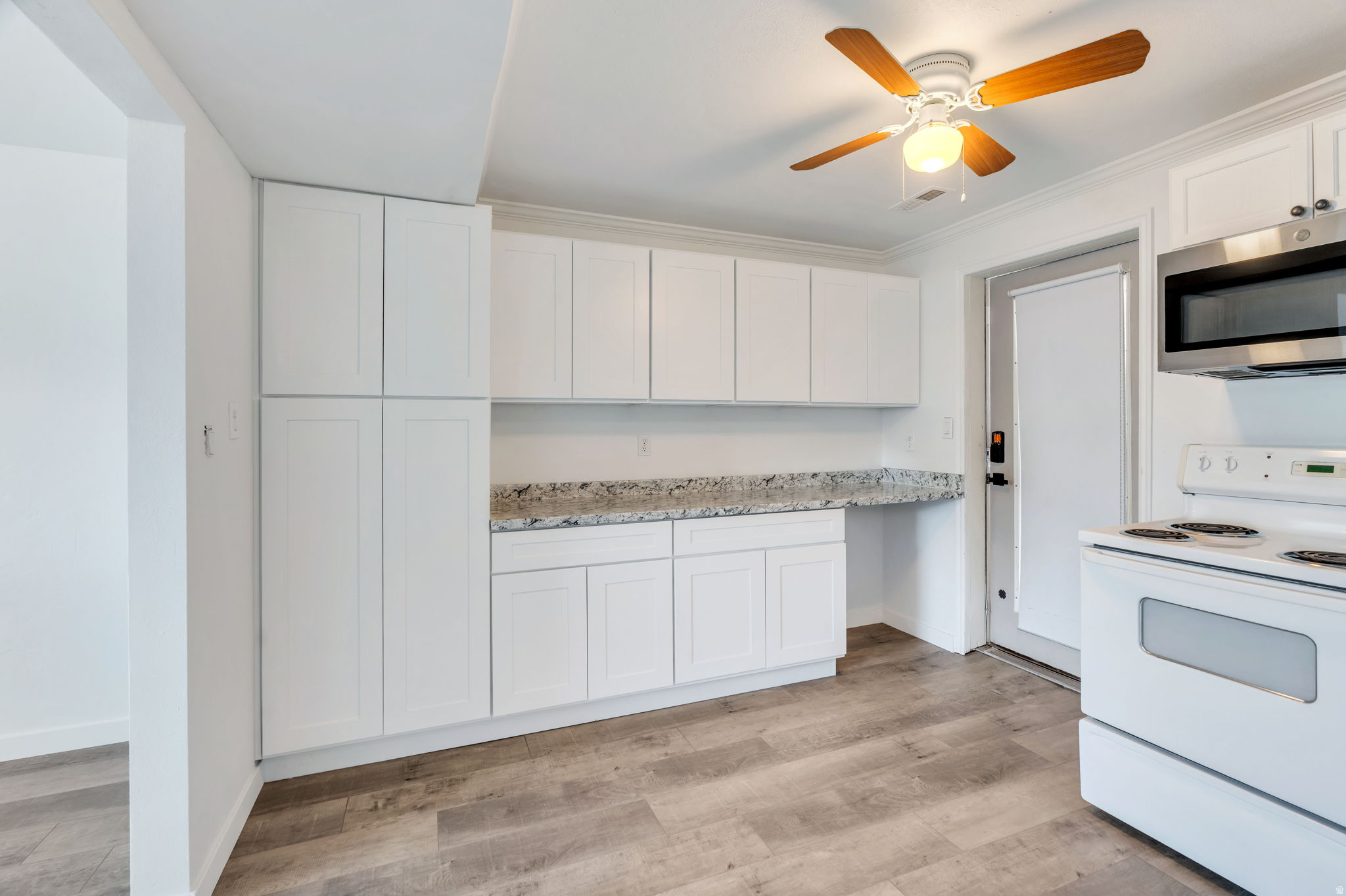 1028 W 1375 N