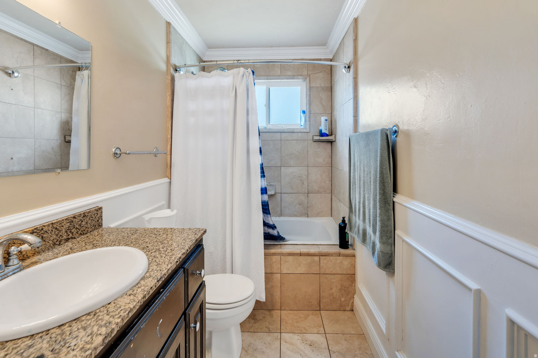 1028 W 1375 N