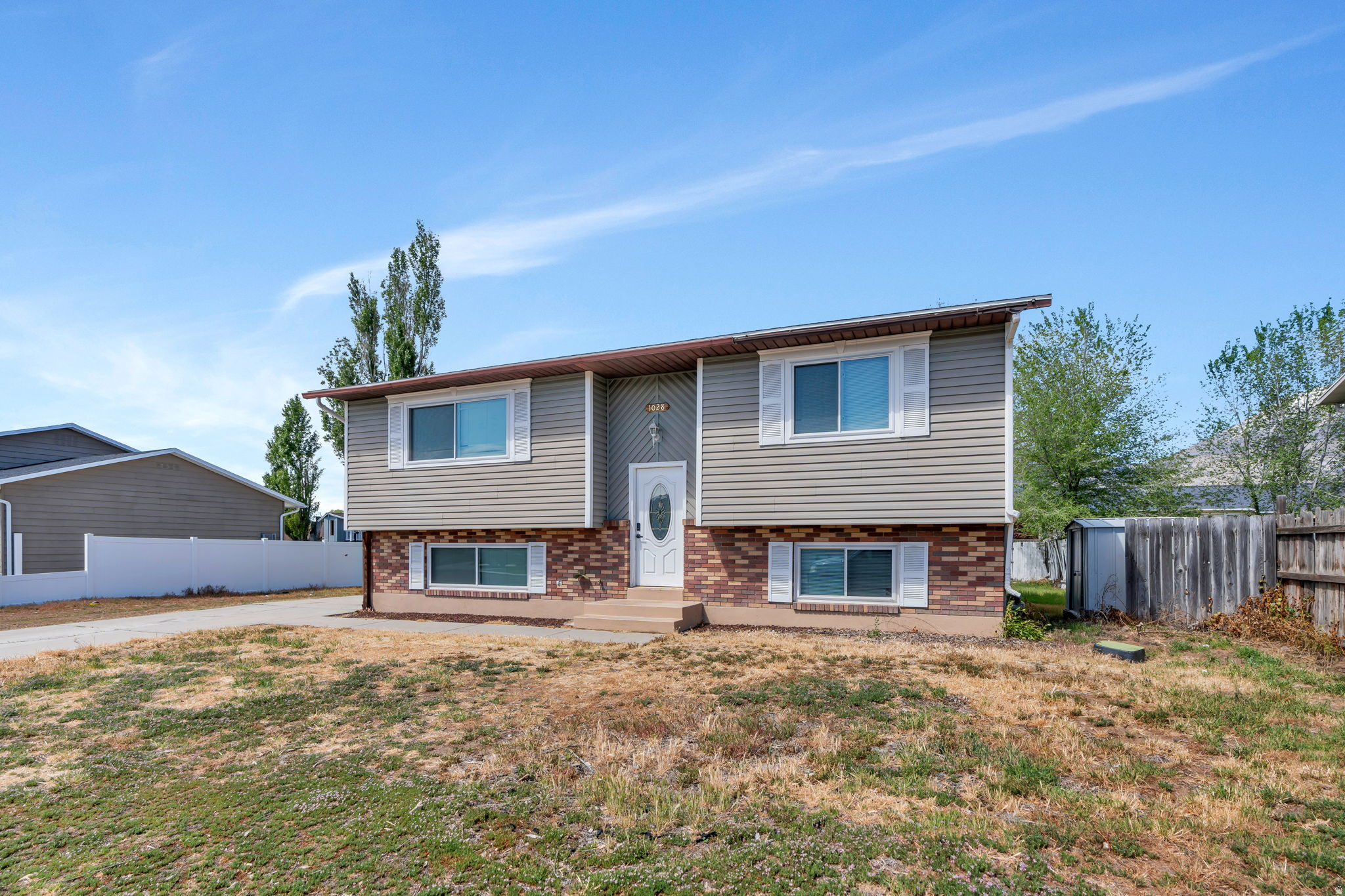 1028 W 1375 N