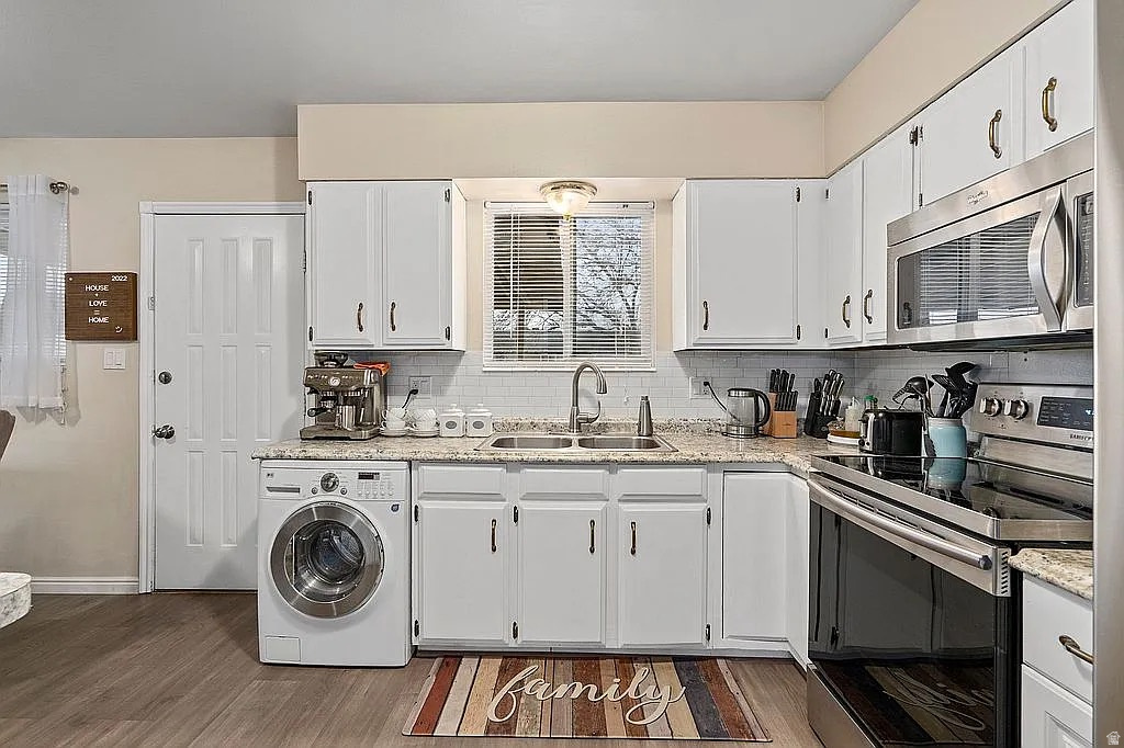1028 W 1375 N