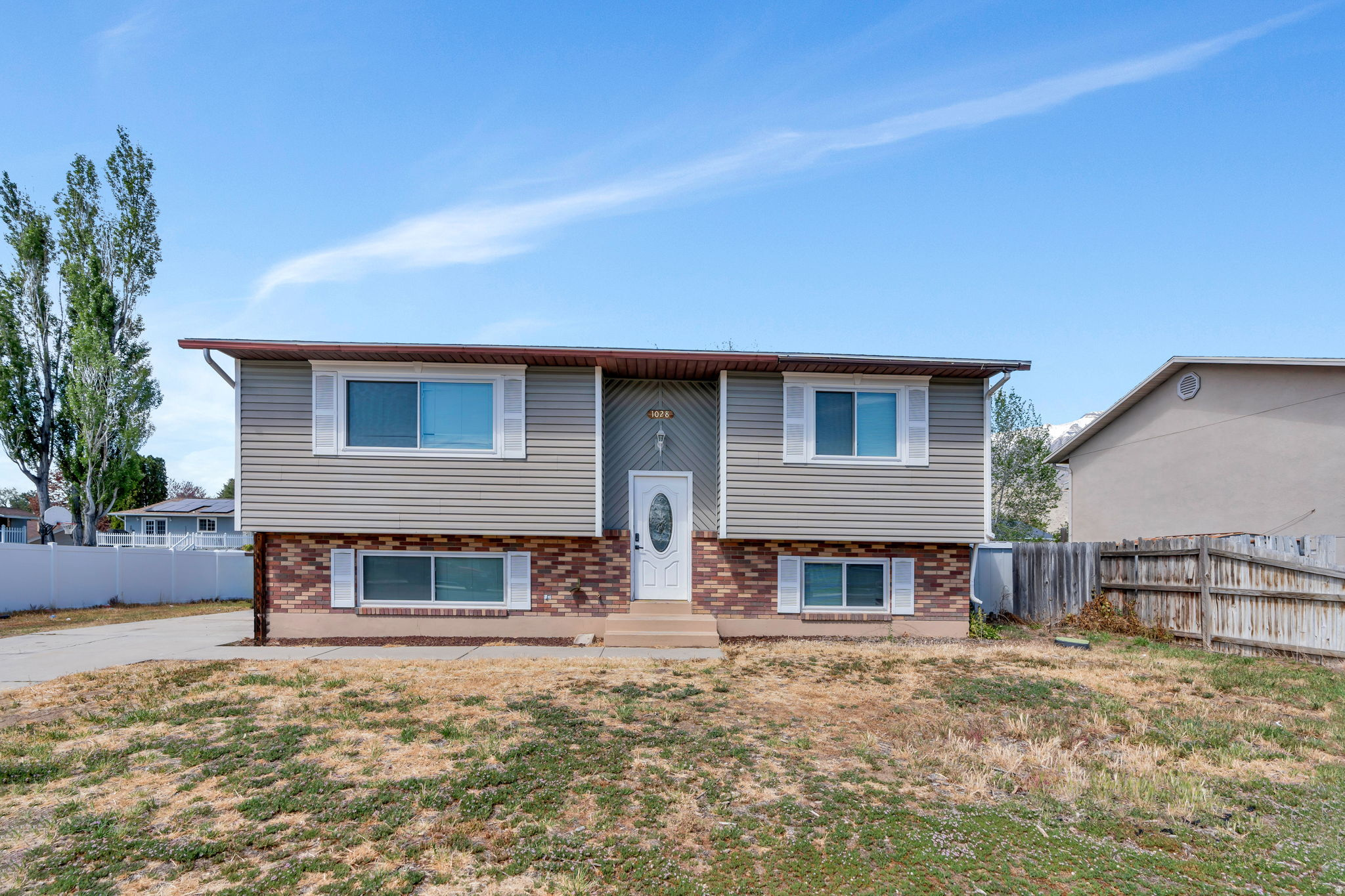 1028 W 1375 N