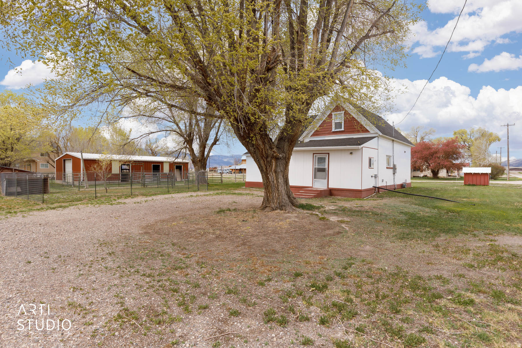 4095 E 13900 N