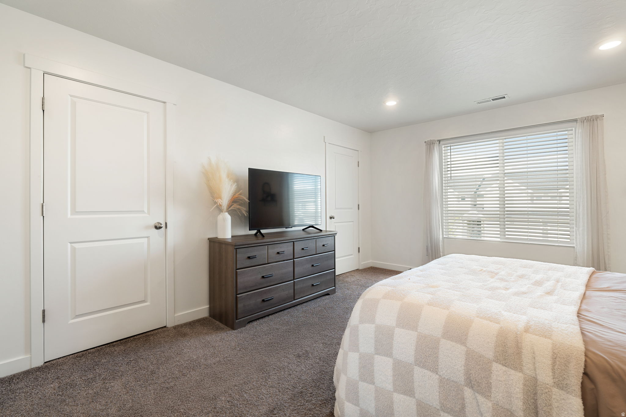 1063 E DORY BOAT RD
