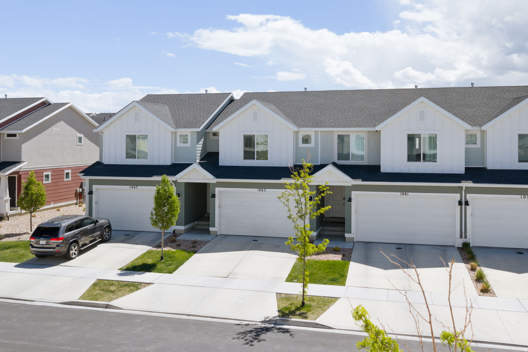1063 E DORY BOAT RD
