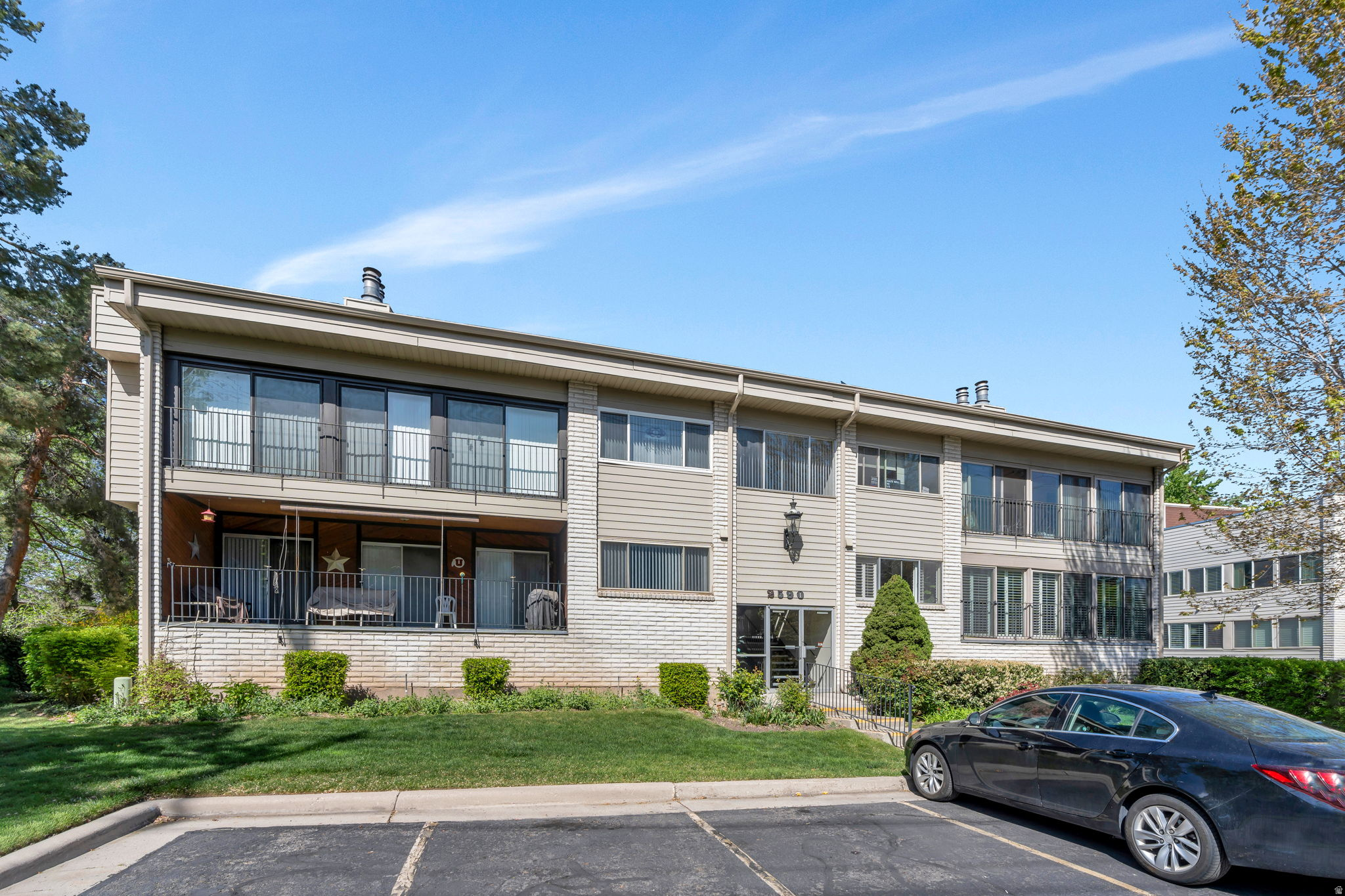 2590 S ELIZABETH ST #7