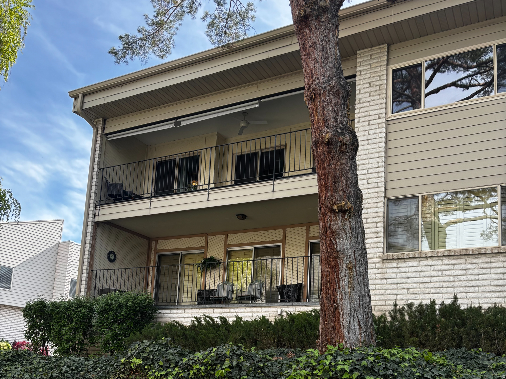 2590 S ELIZABETH ST #7