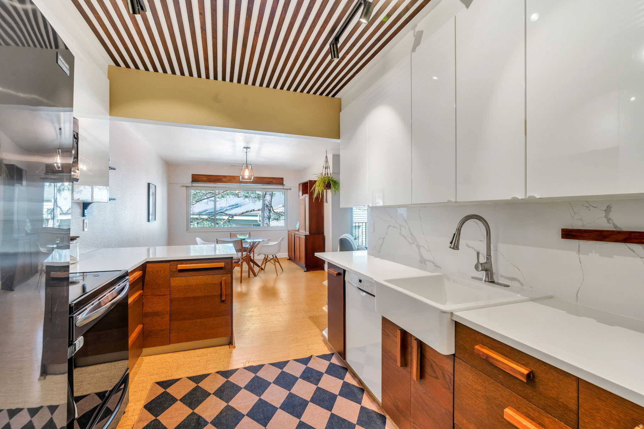2590 S ELIZABETH ST #7