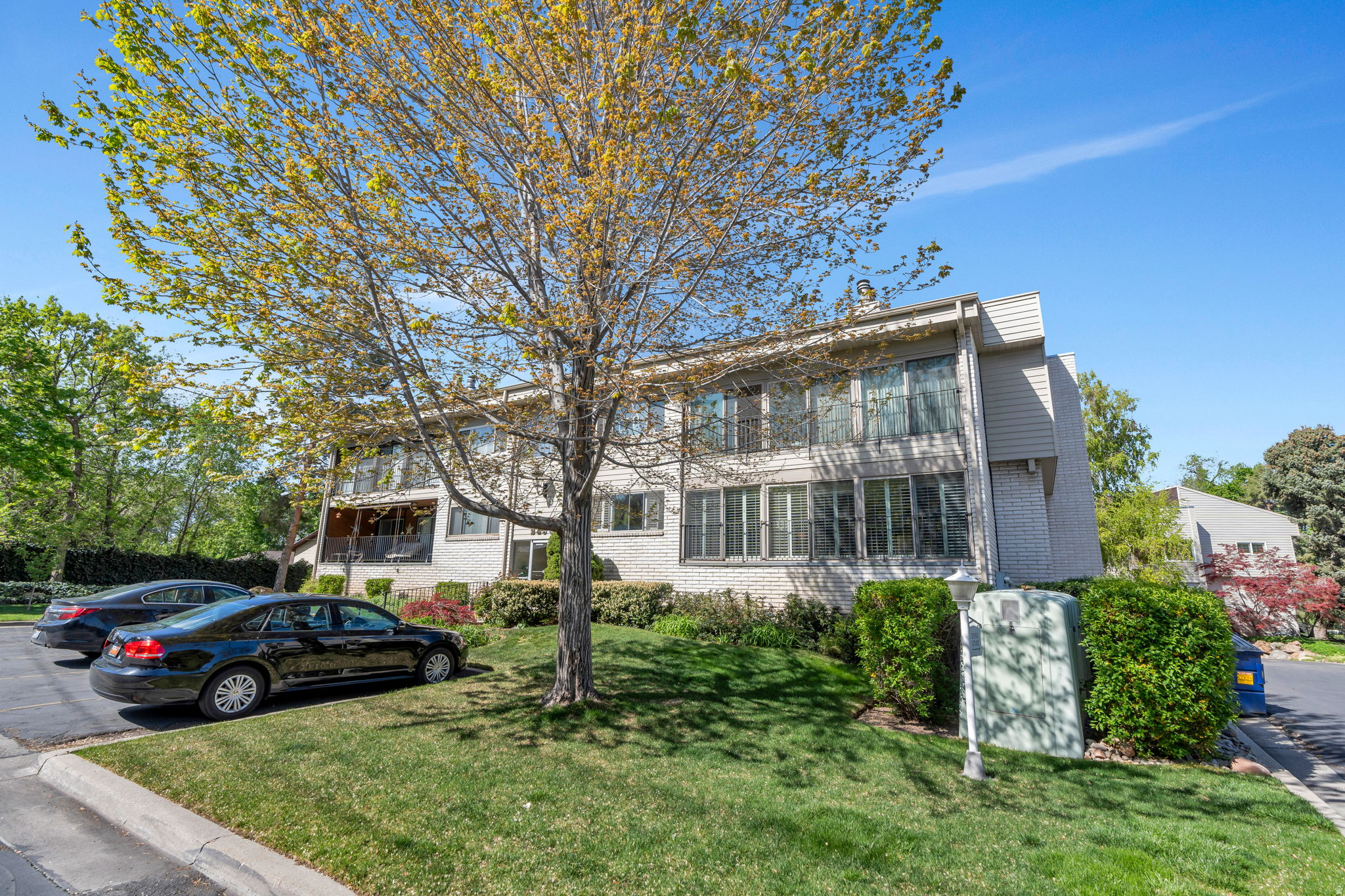 2590 S ELIZABETH ST #7