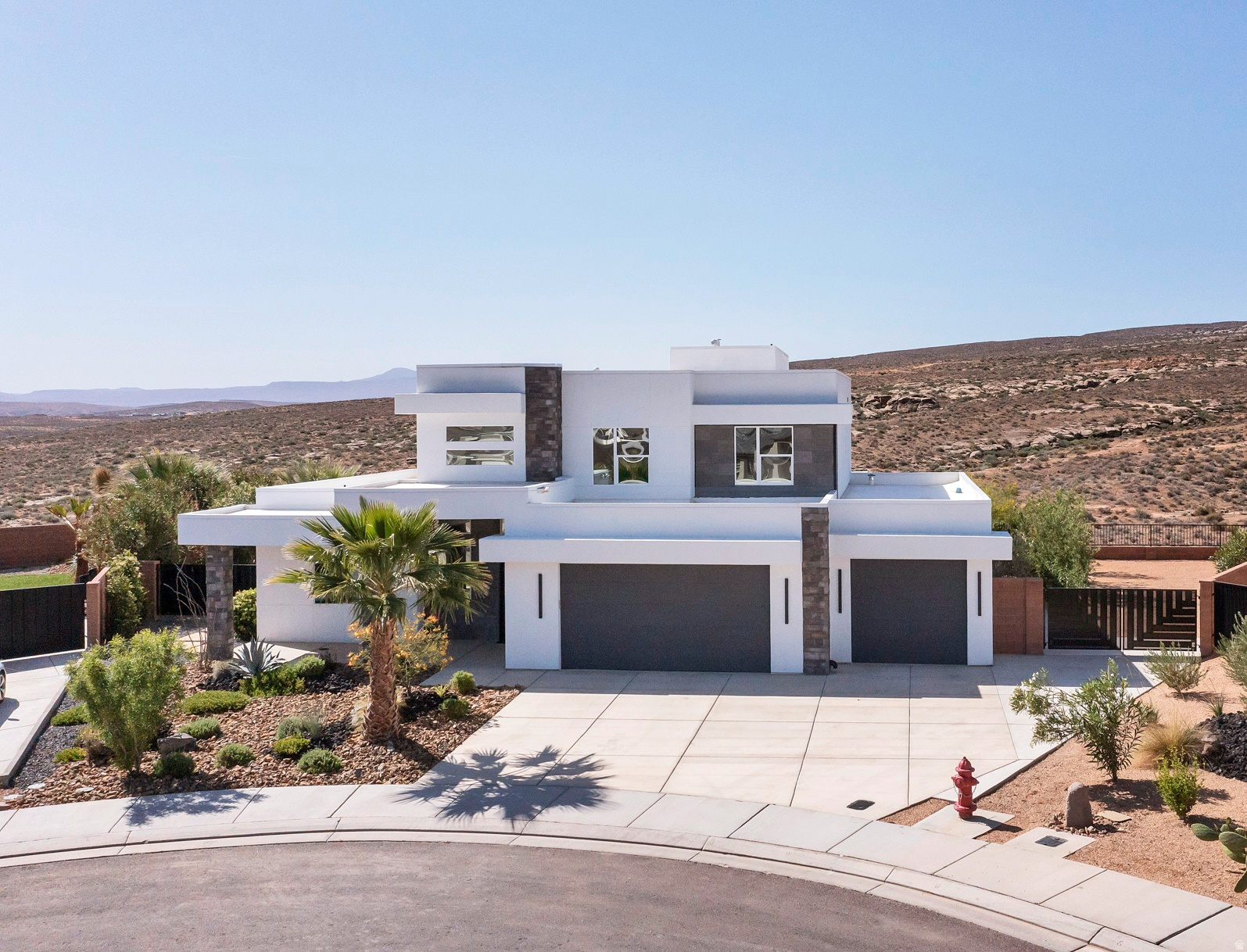 795 MINCIO CIRCLE
