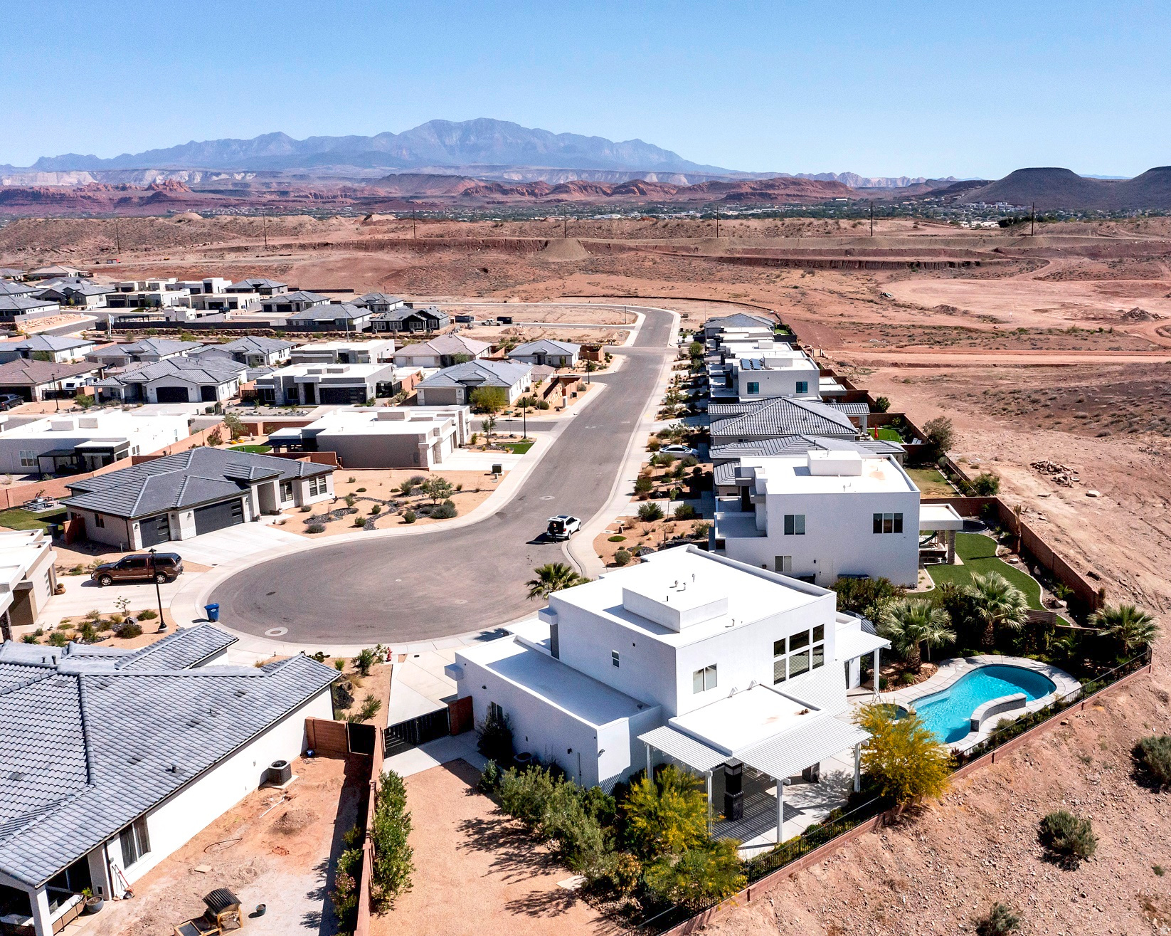 795 MINCIO CIRCLE