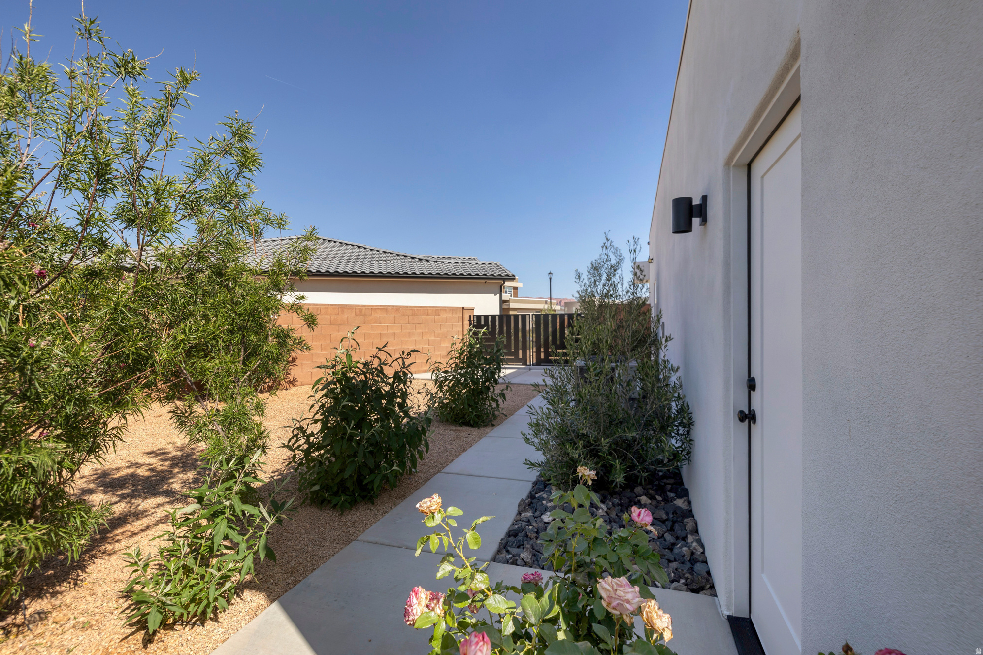 795 MINCIO CIRCLE