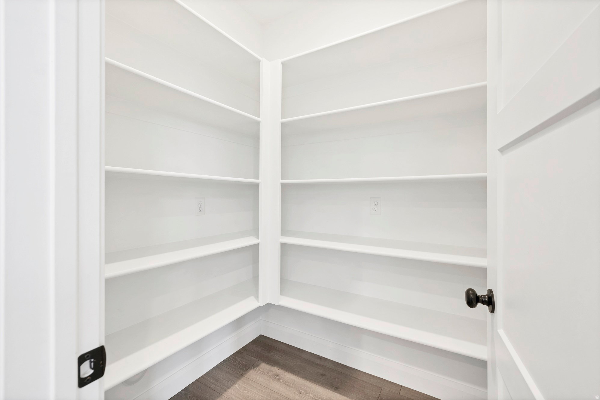 795 MINCIO CIRCLE