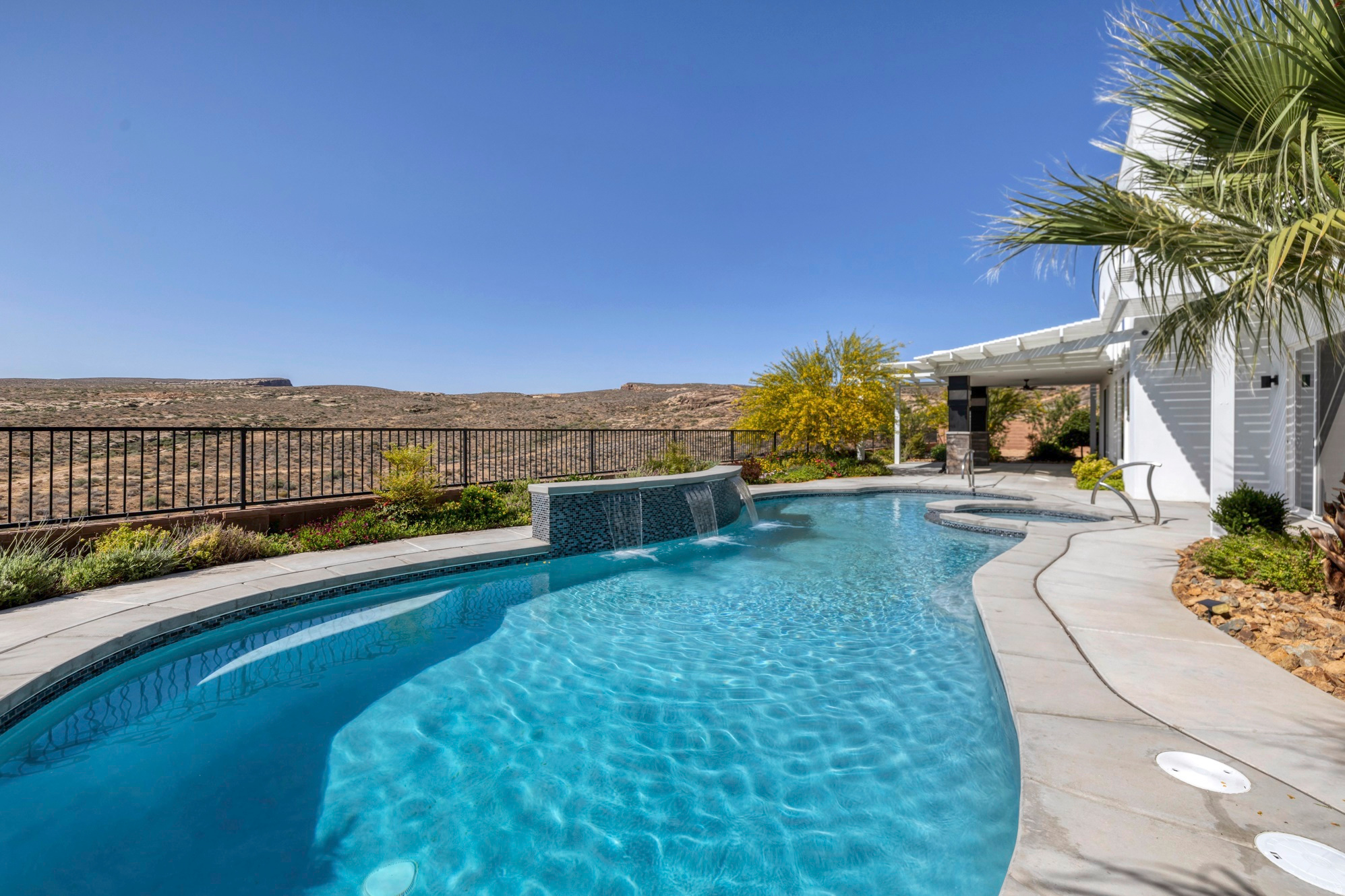 795 MINCIO CIRCLE