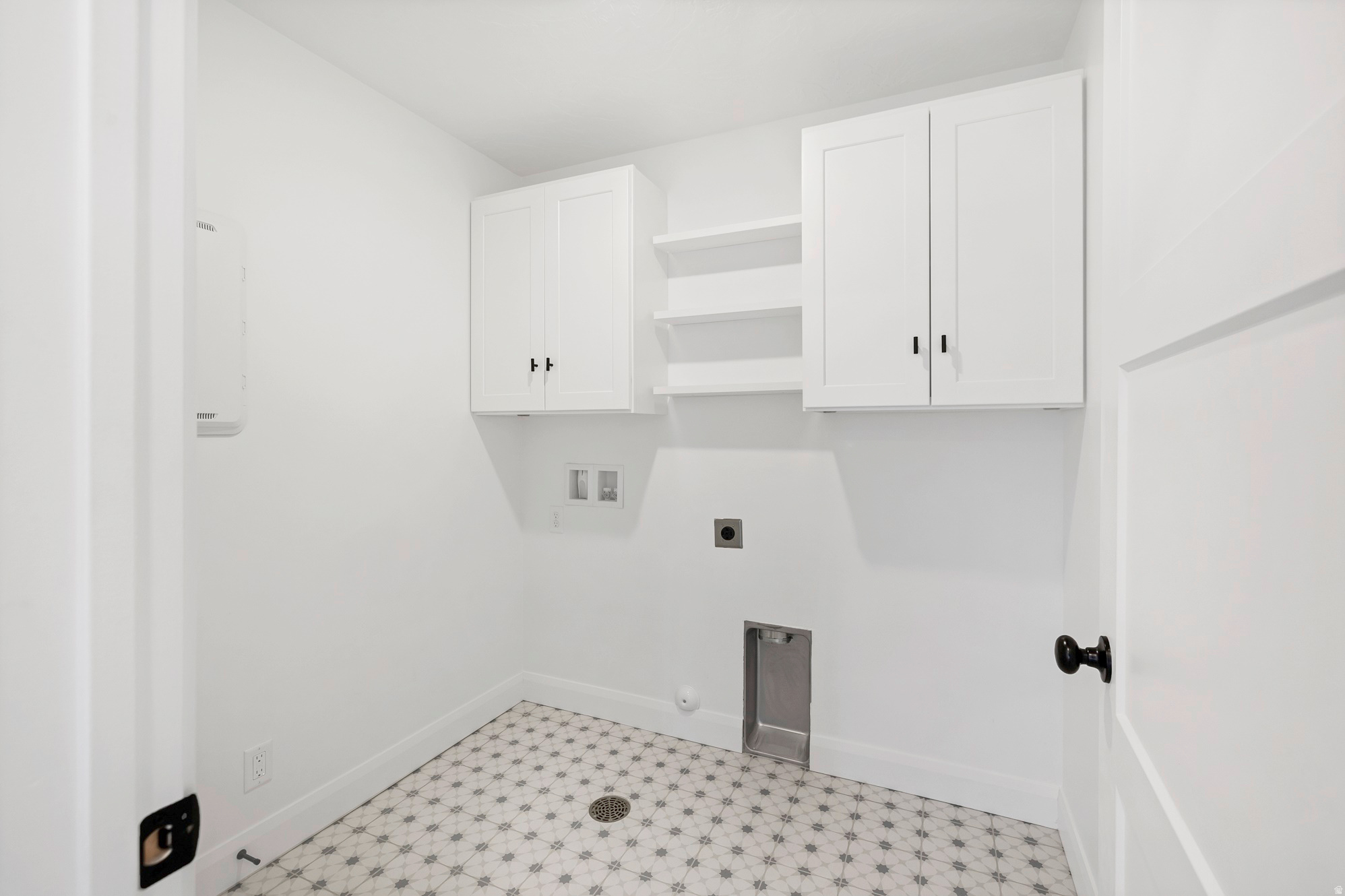 795 MINCIO CIRCLE