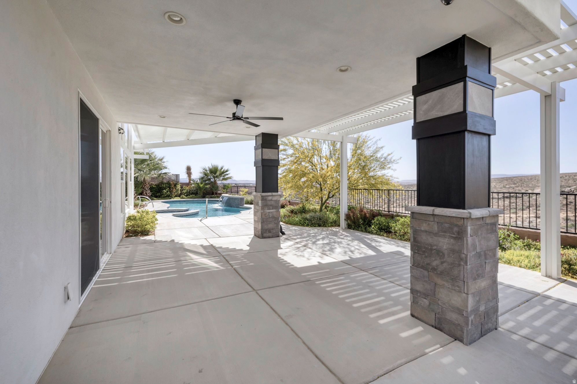 795 MINCIO CIRCLE
