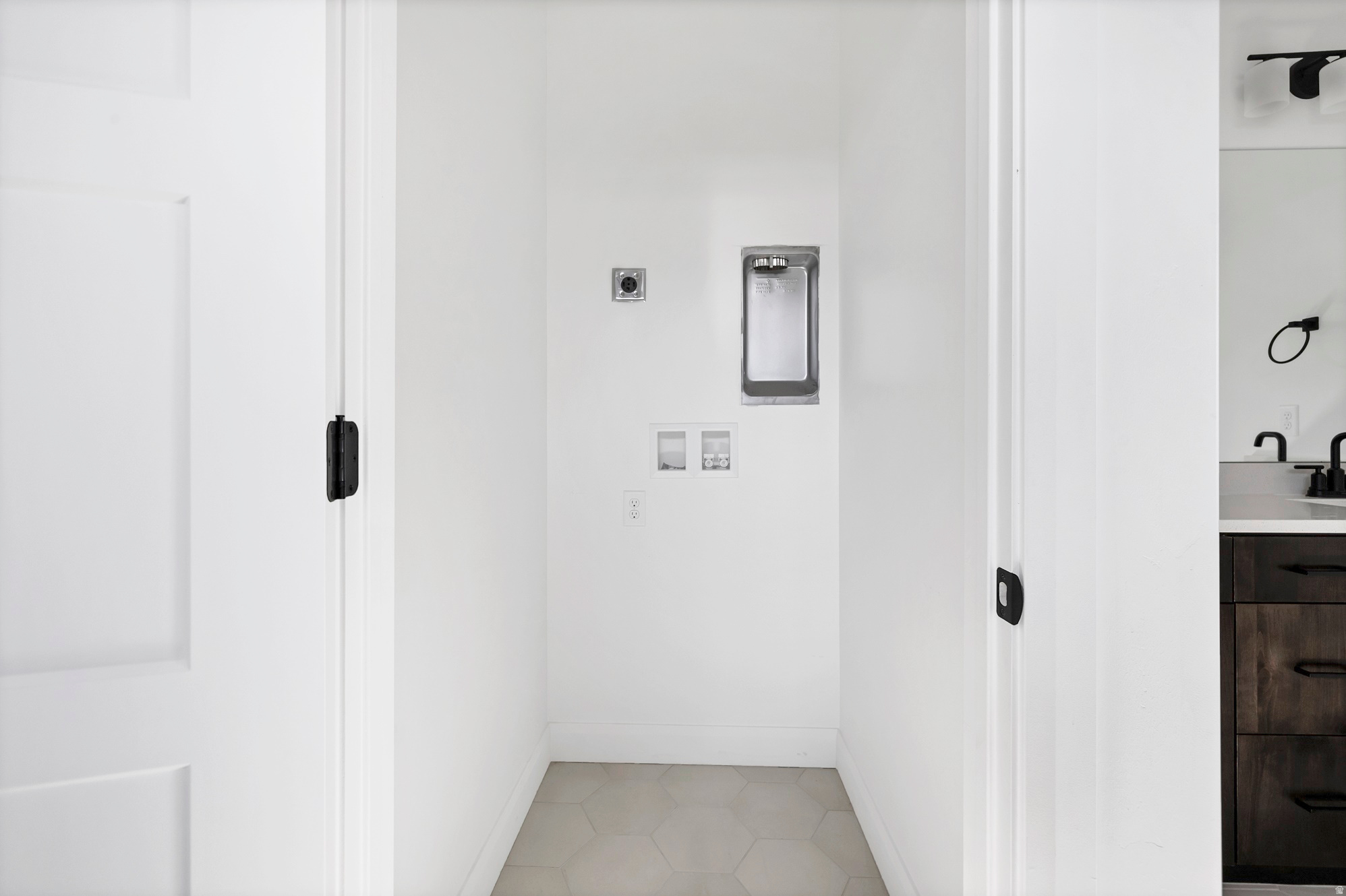 795 MINCIO CIRCLE