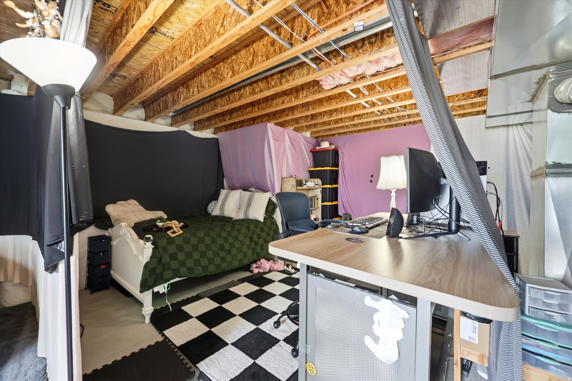 332 RED ROCK DR