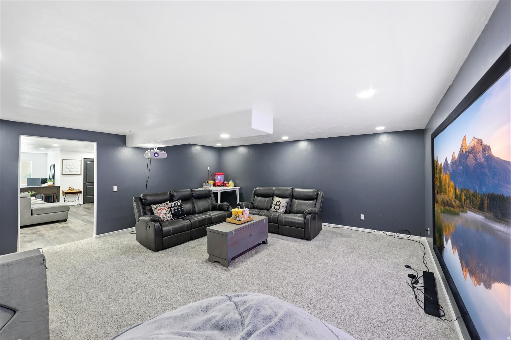 332 RED ROCK DR