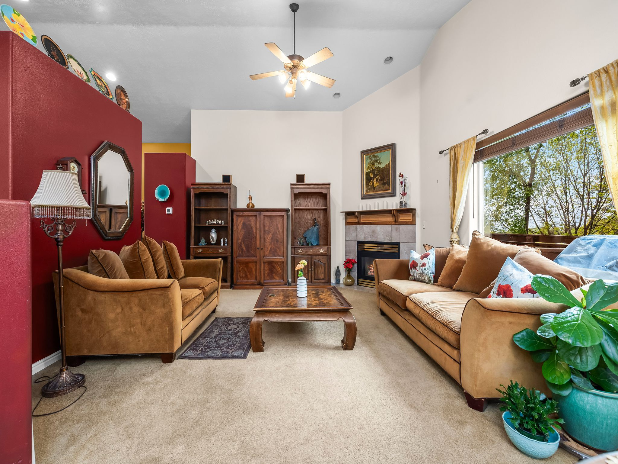 954 S SLATE DR