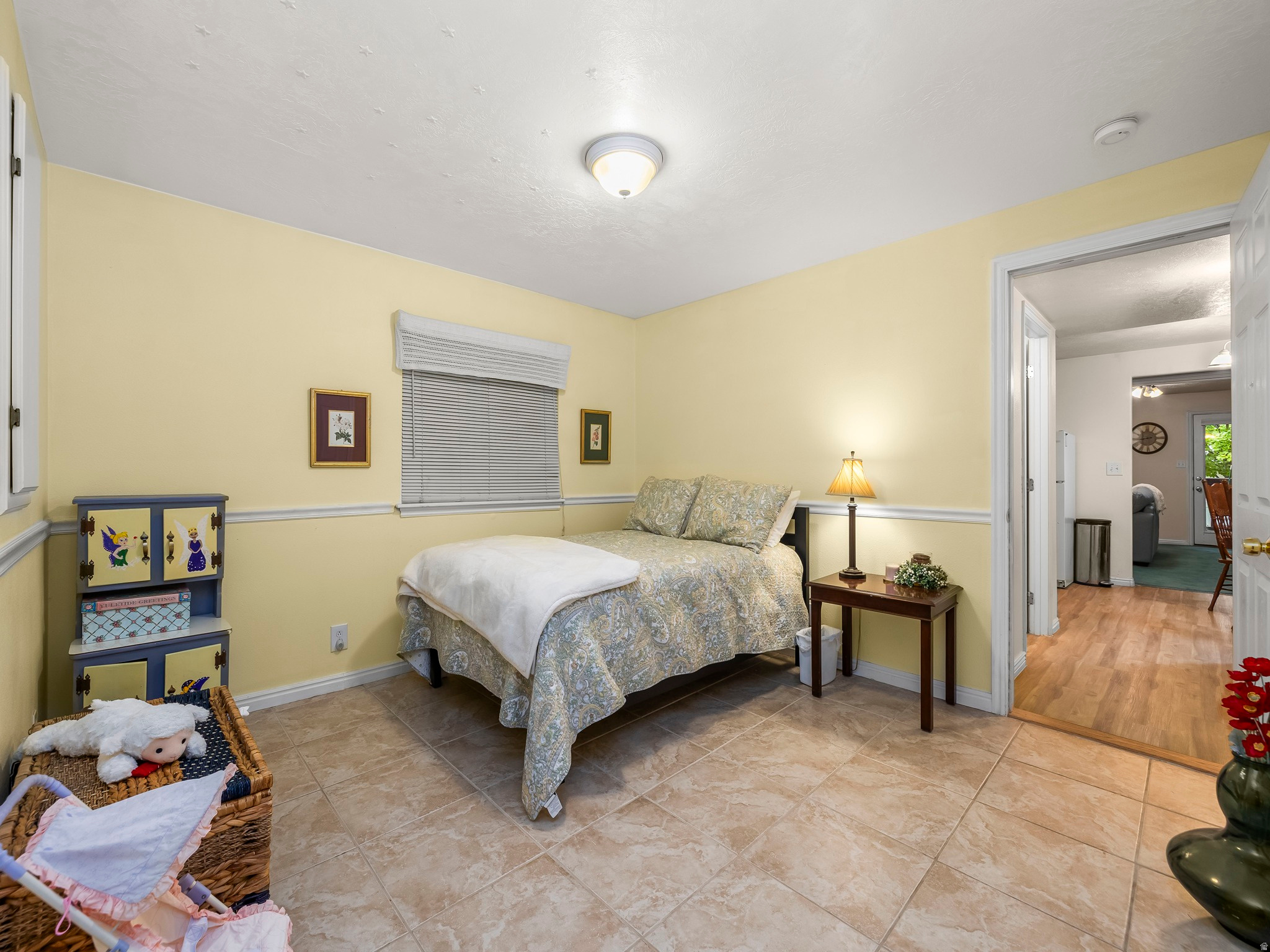 954 S SLATE DR