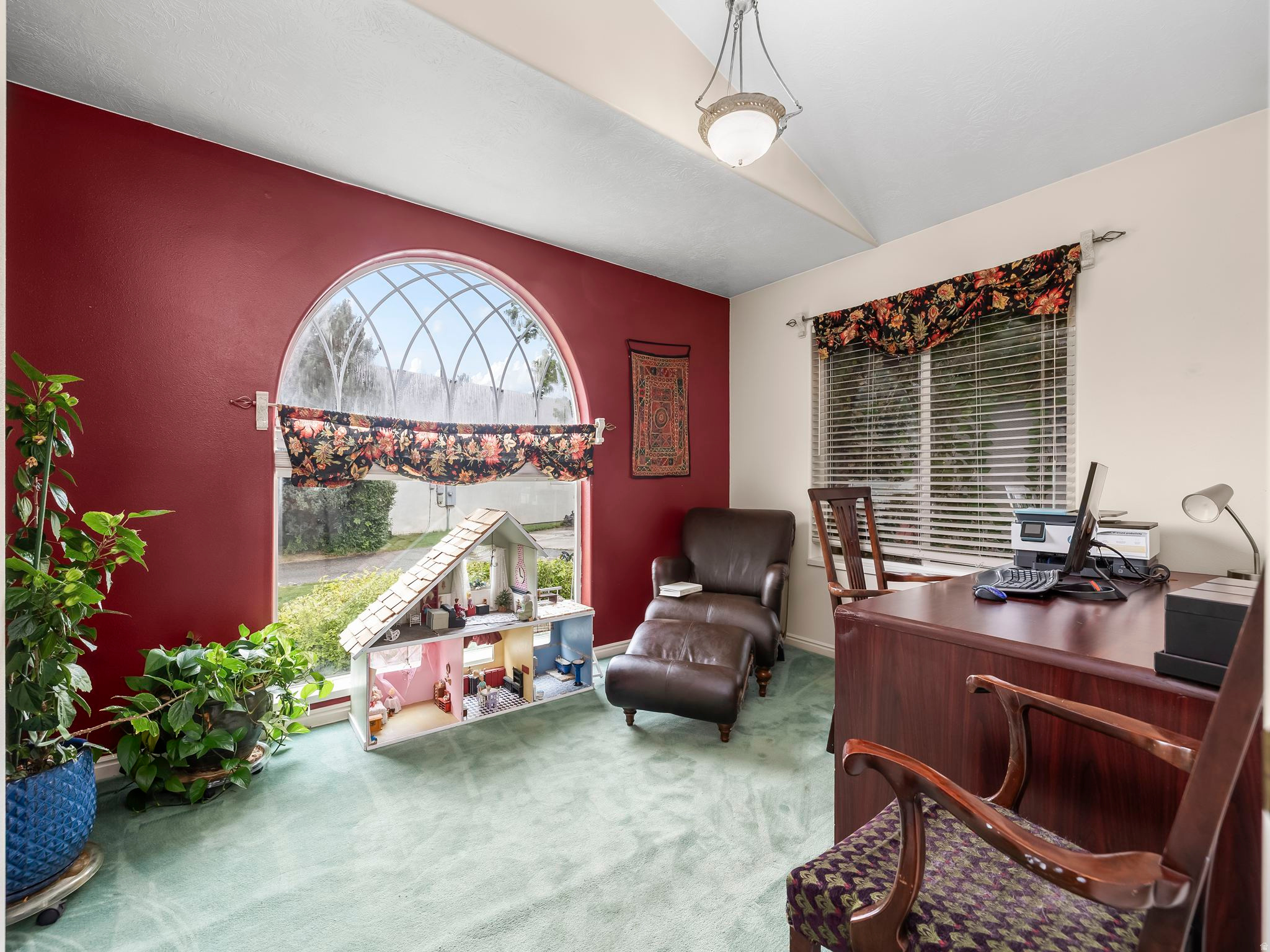 954 S SLATE DR