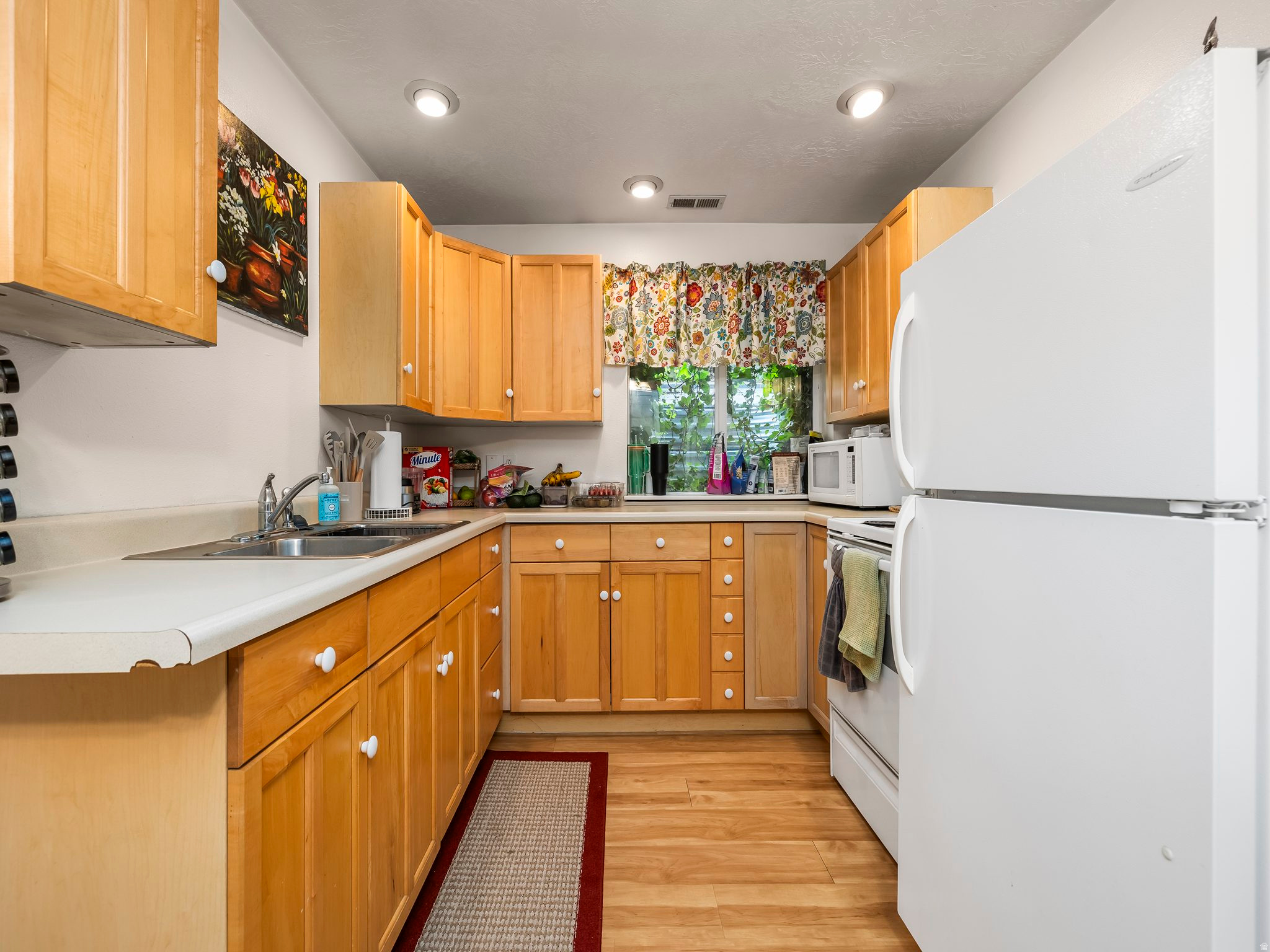 954 S SLATE DR