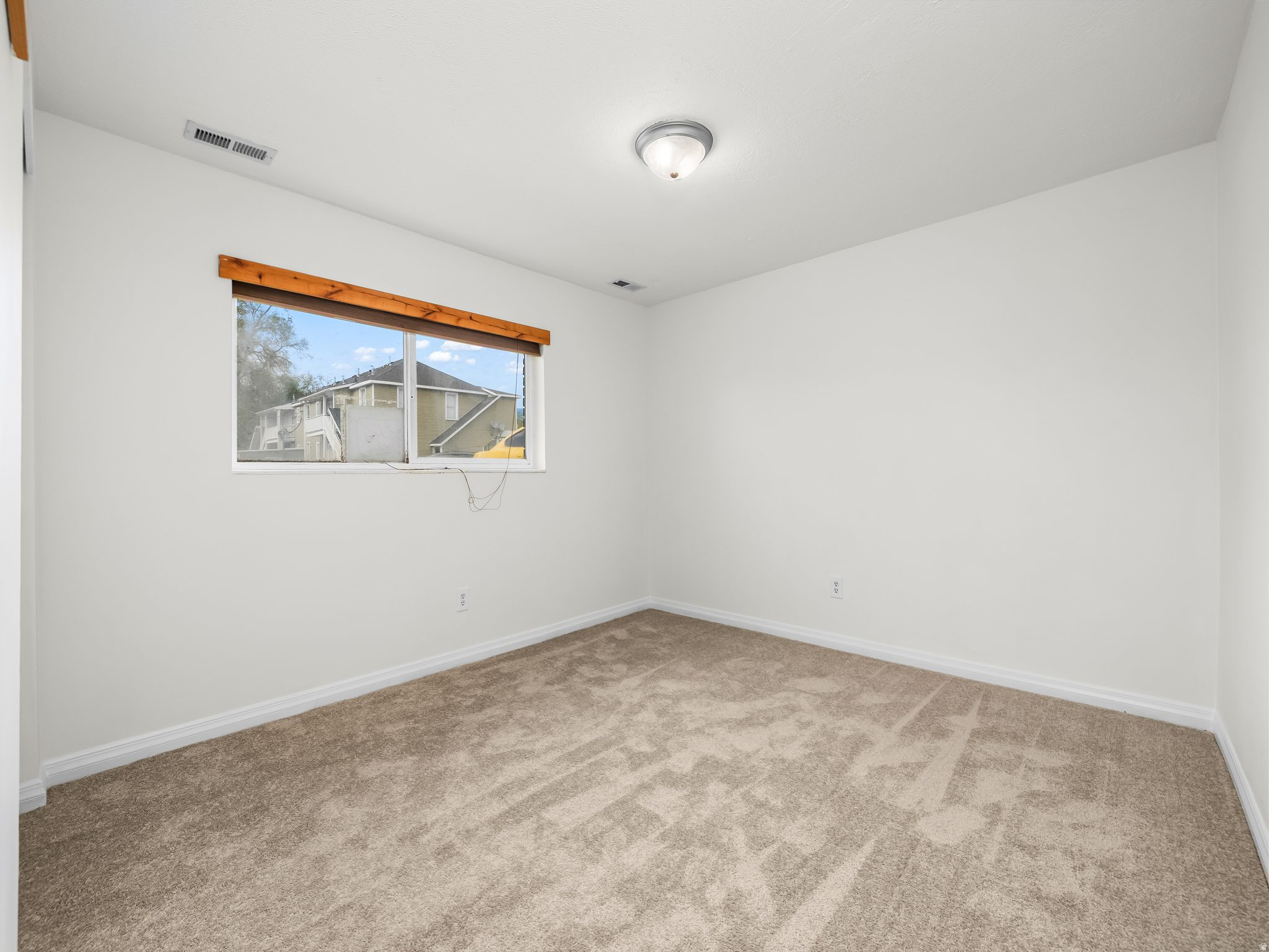 8373 W WESTERN DR