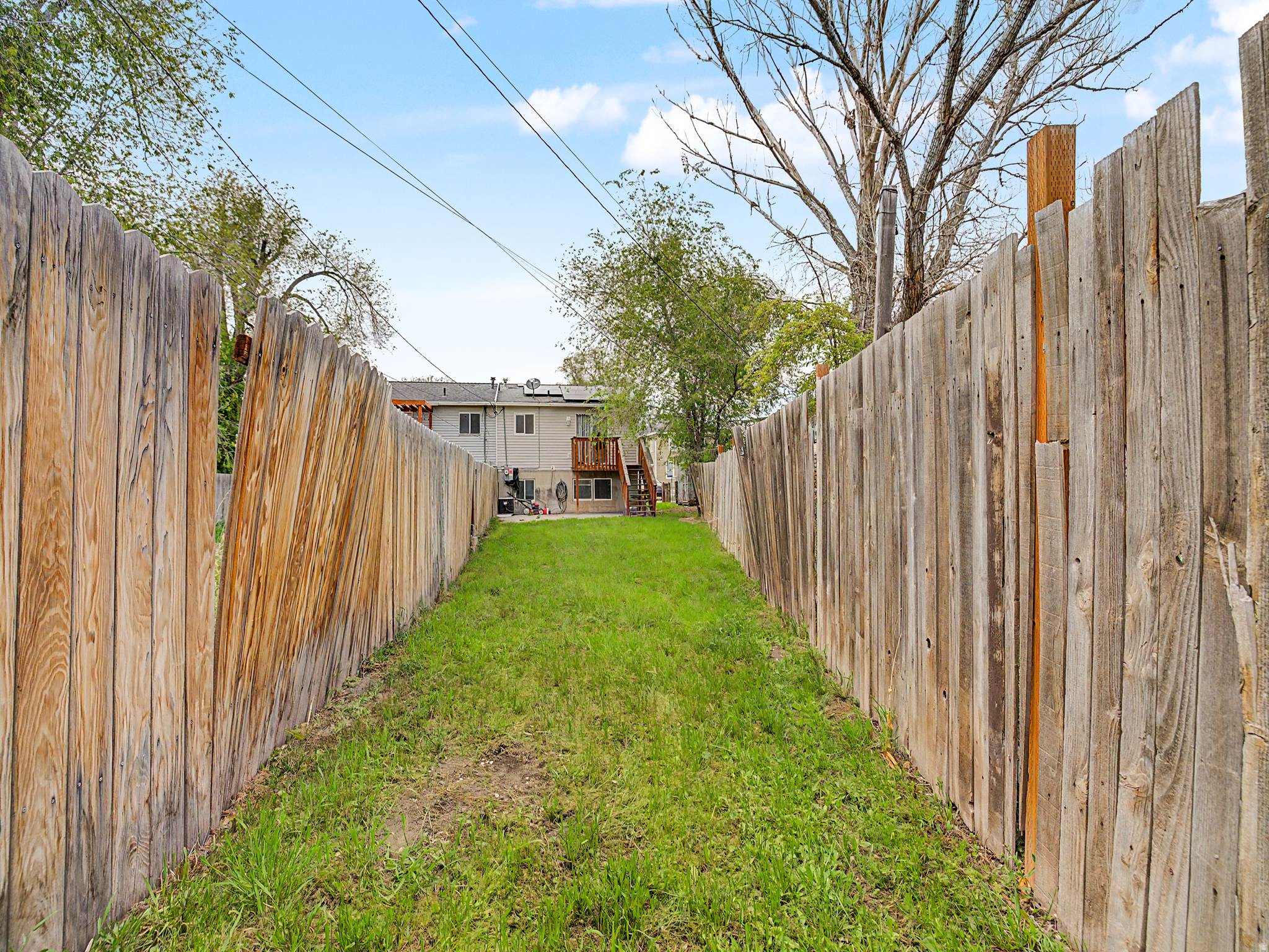 8373 W WESTERN DR