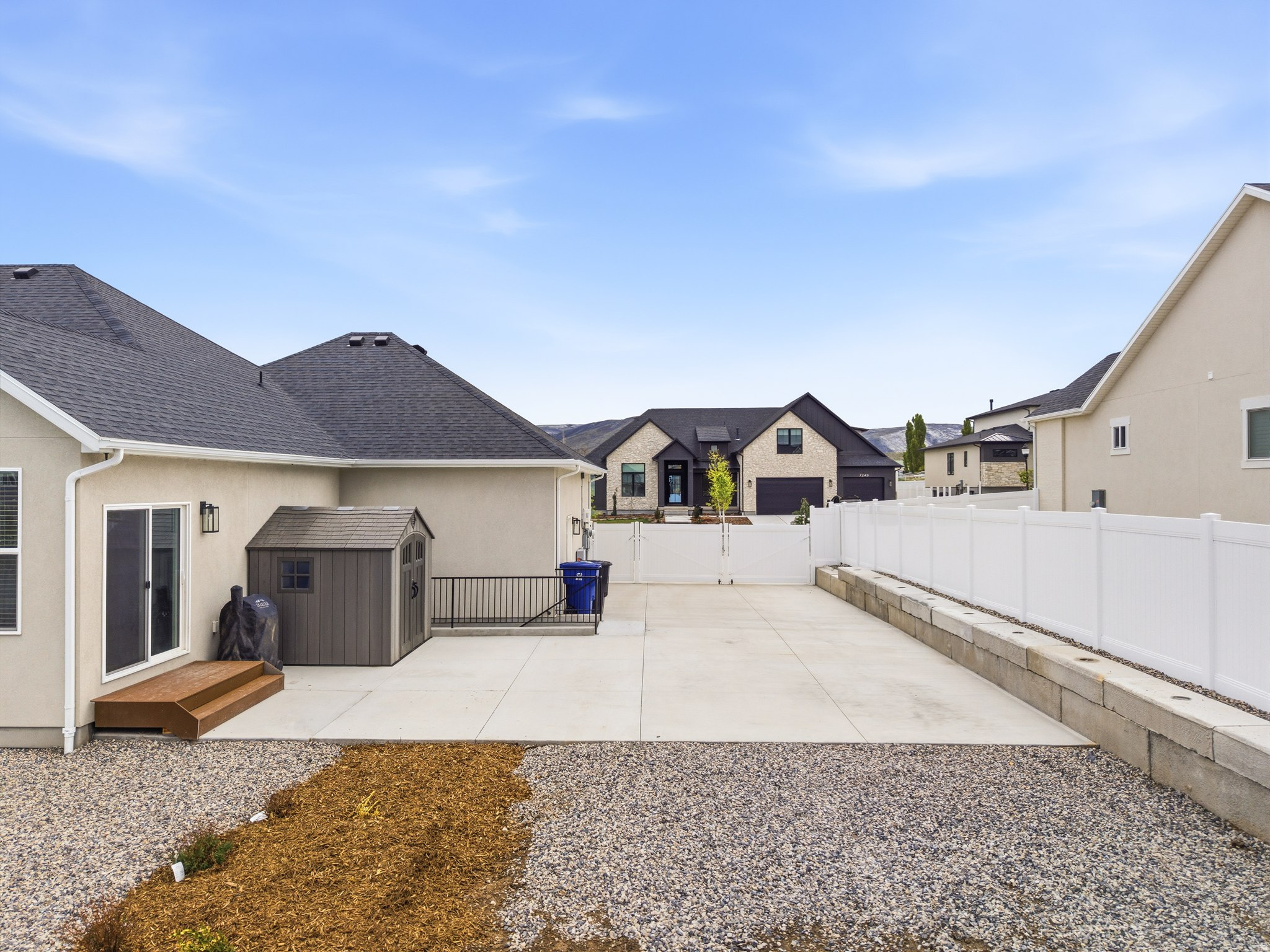 7236 W HALLS CROSSING DR