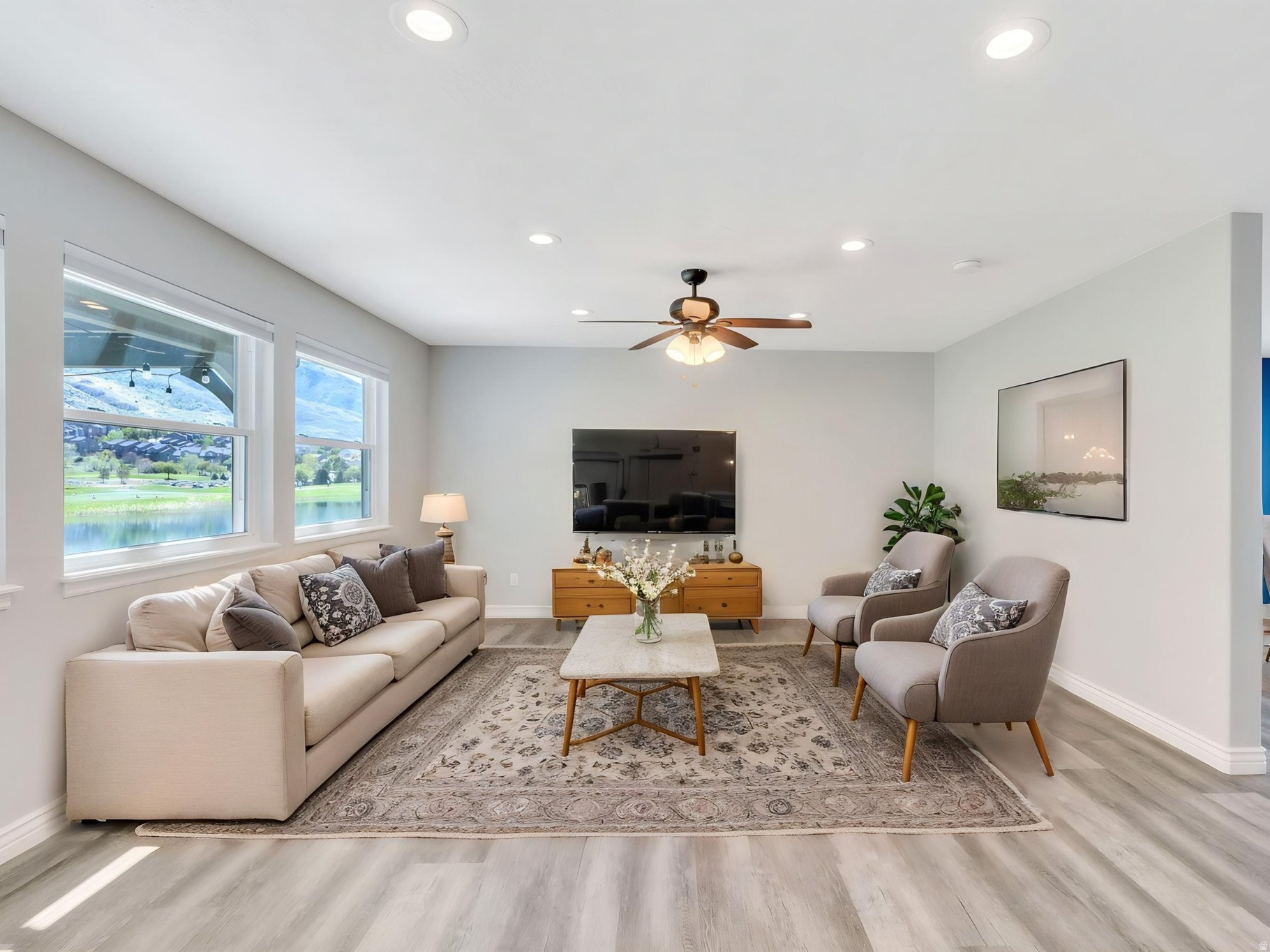 10732 N CYPRESS
