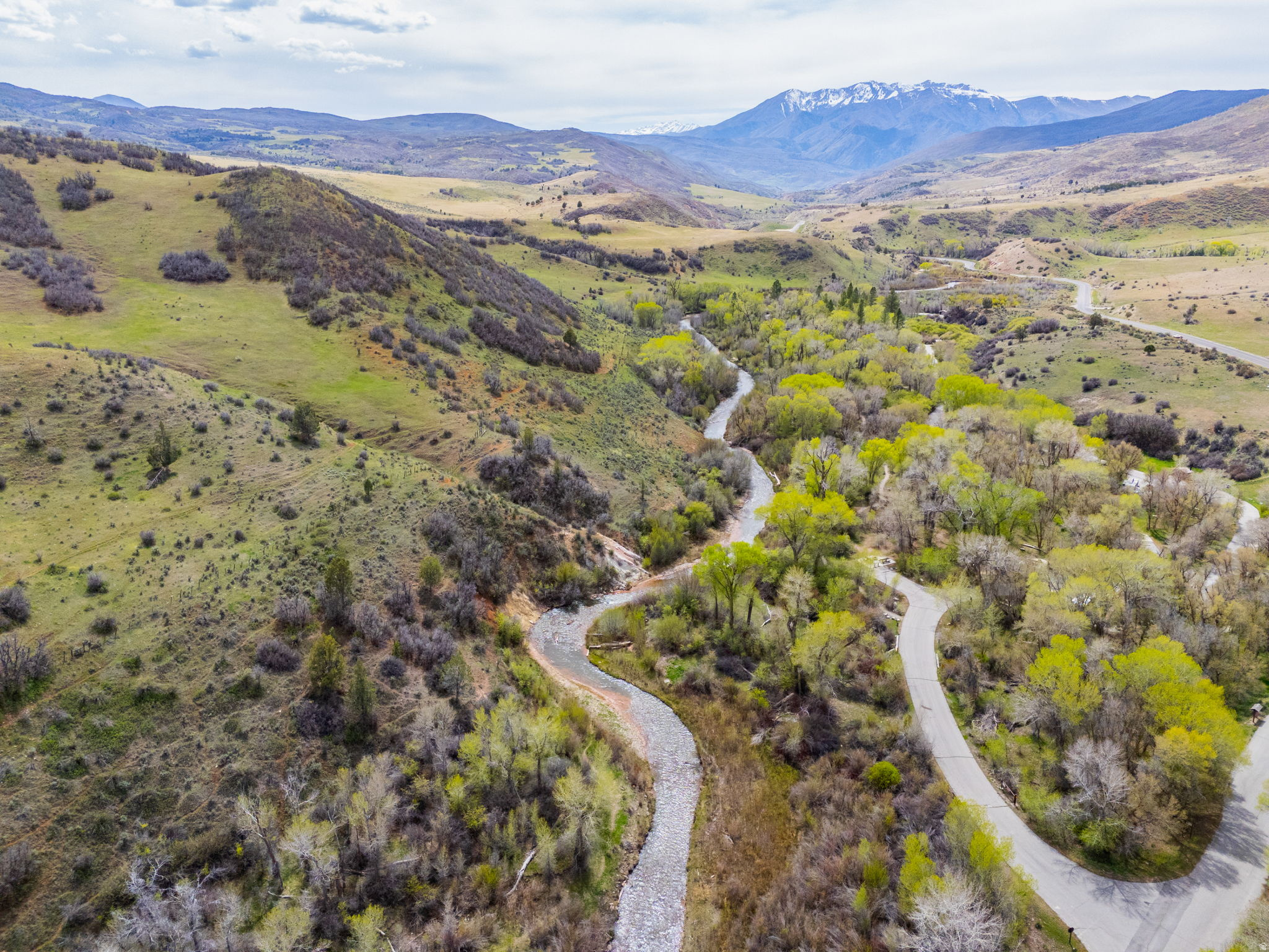 9795 E 7777 S