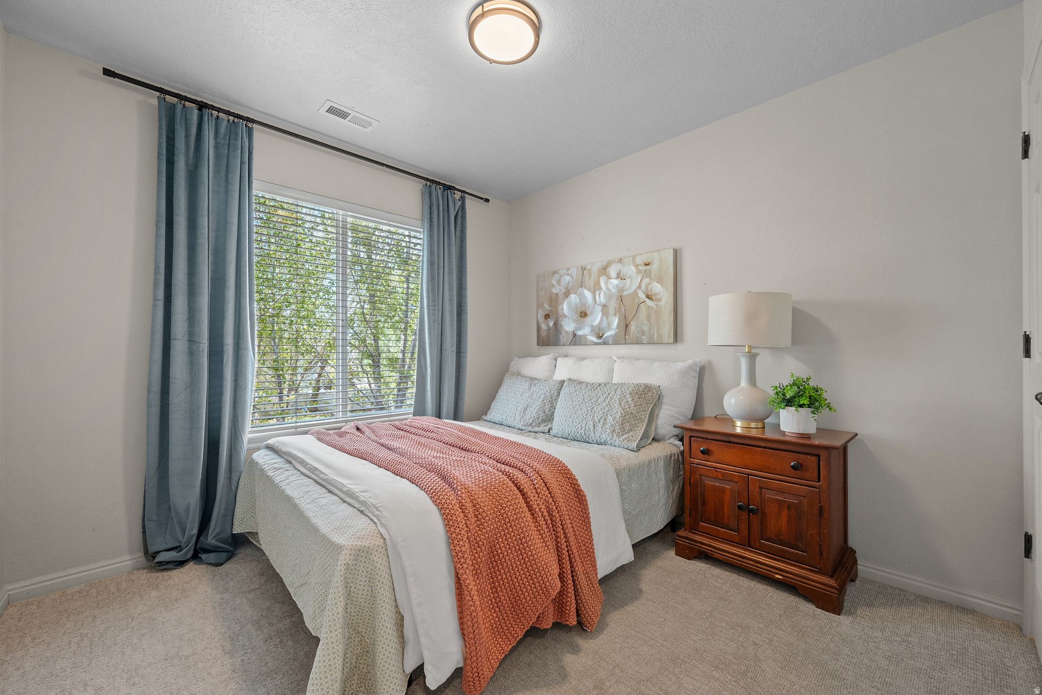 211 GREENFIELD CIR #119