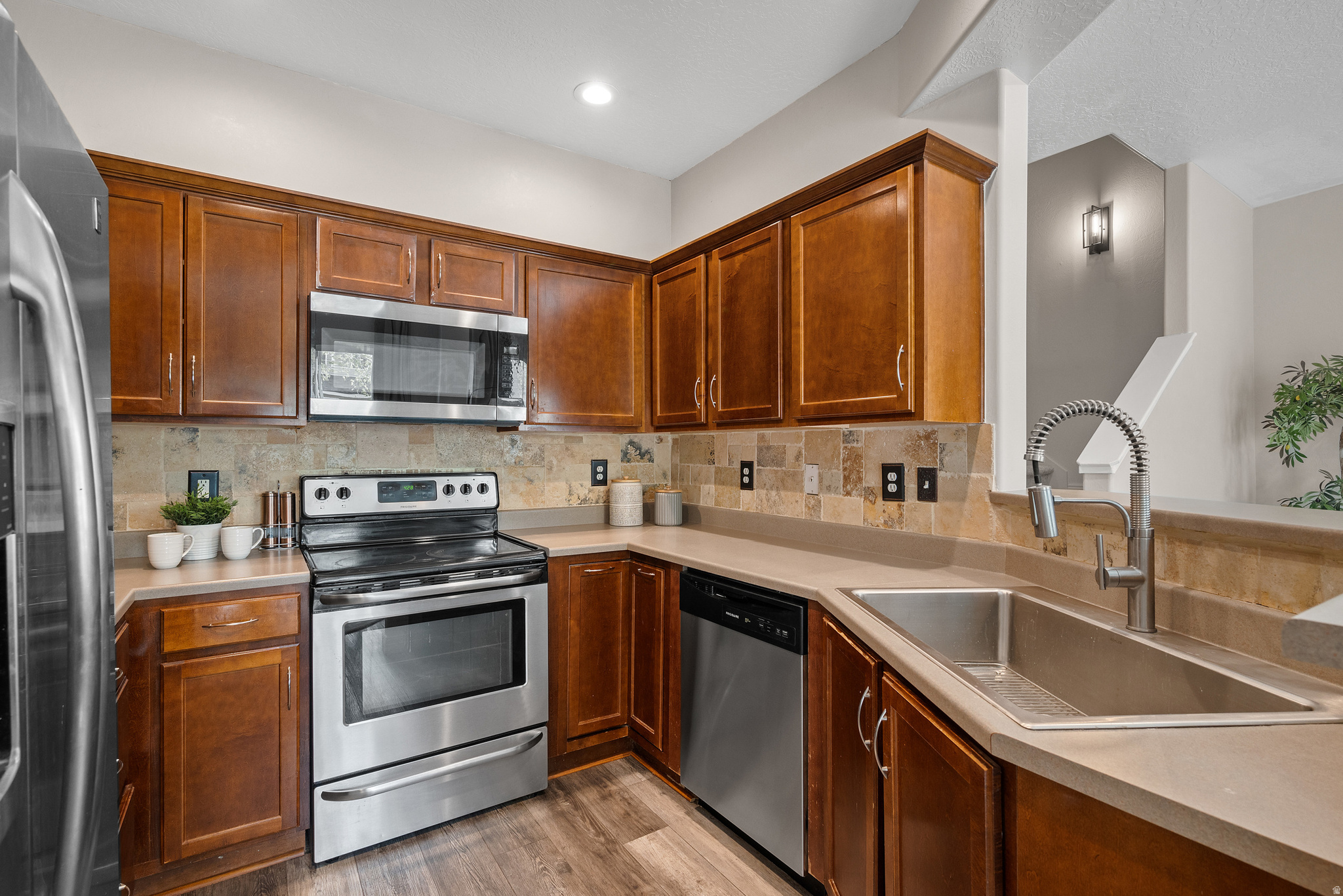 211 GREENFIELD CIR #119