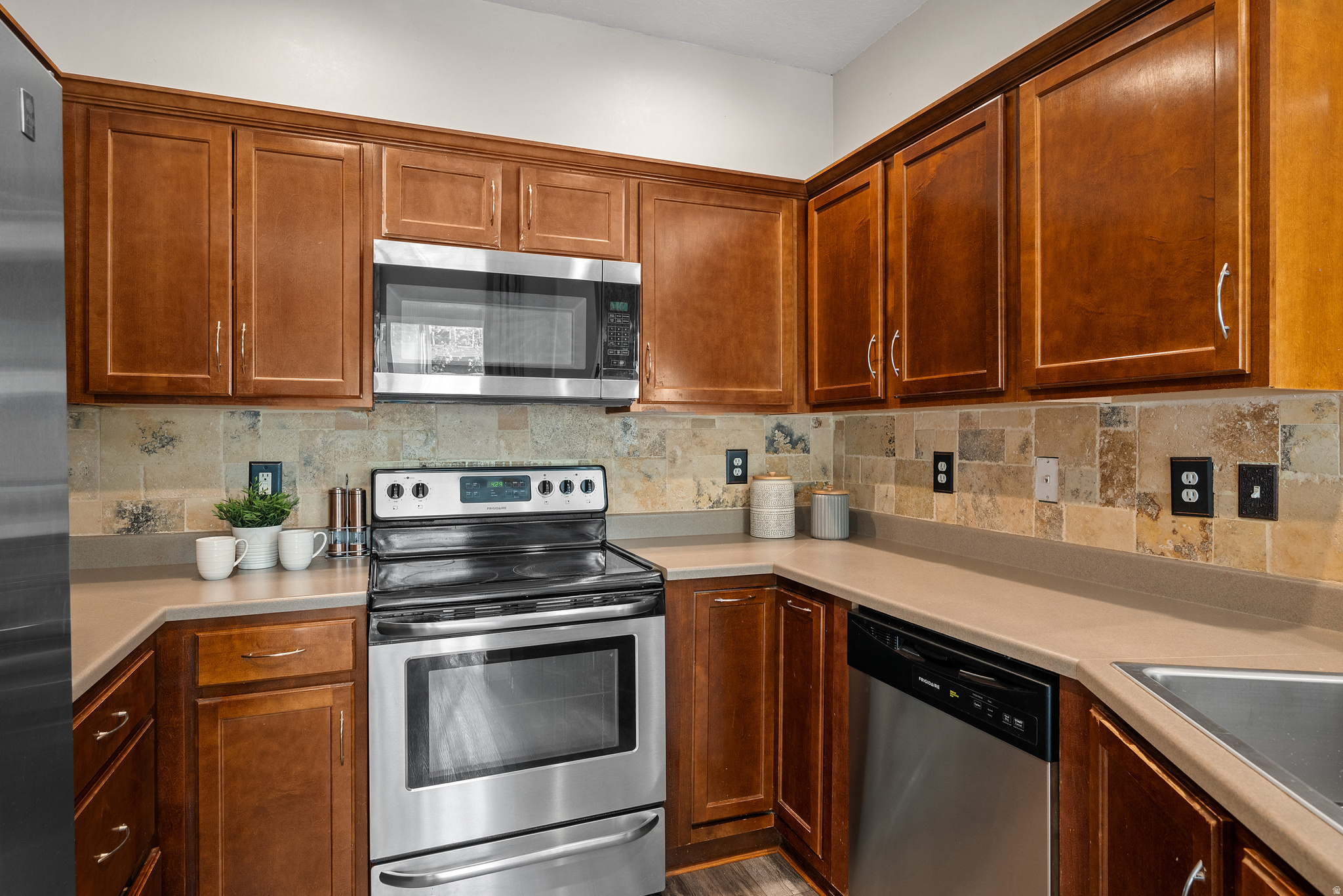 211 GREENFIELD CIR #119