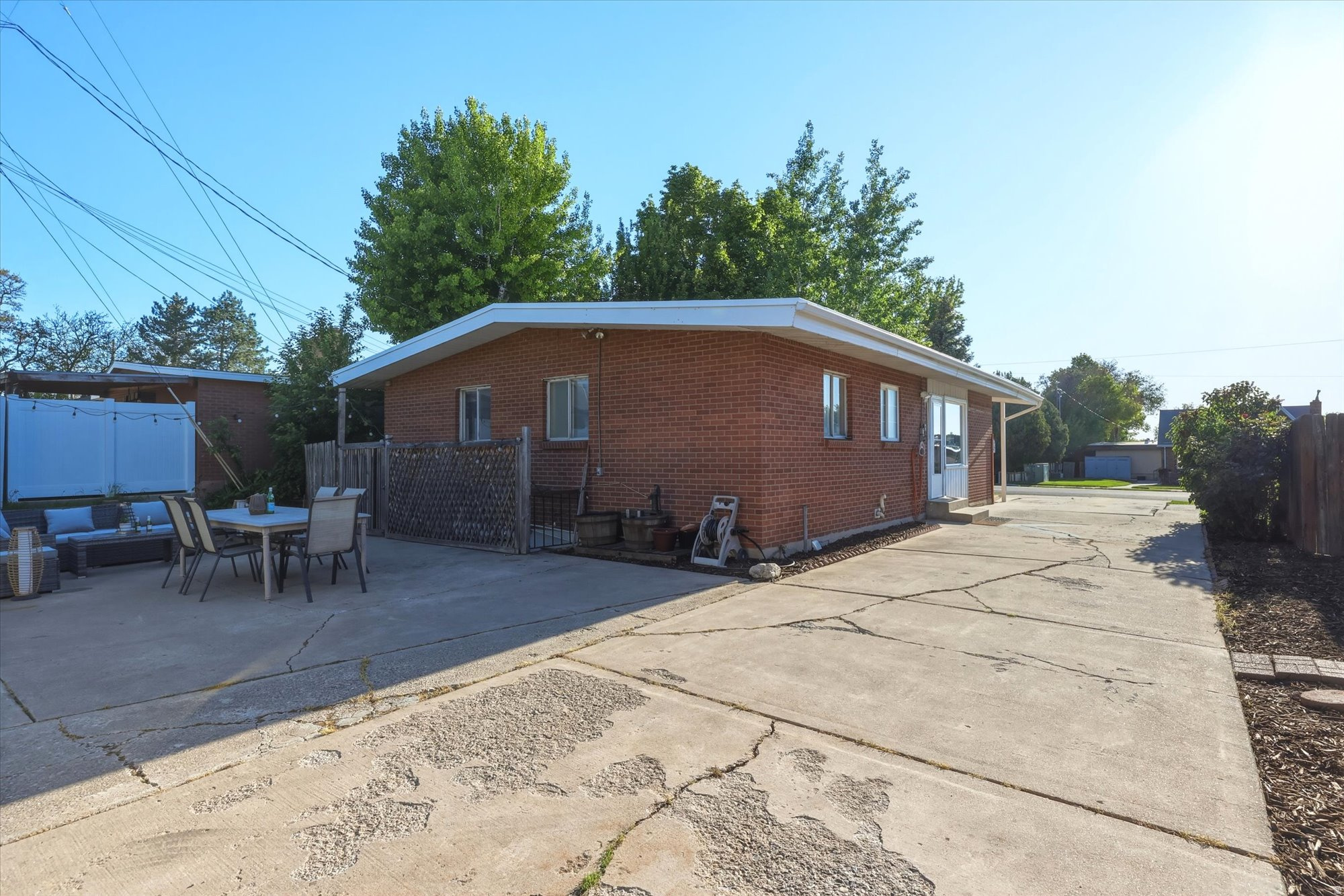 502 N MAIN ST