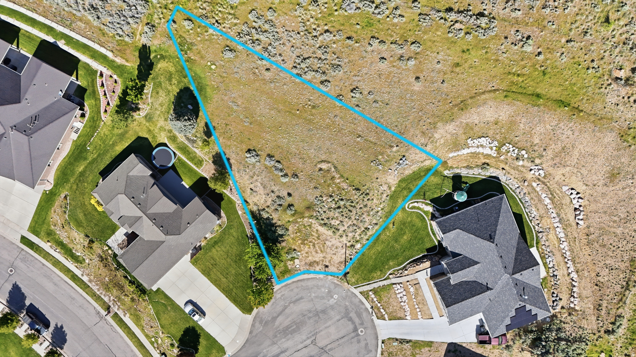 1329 E KAYLYNNE CIR