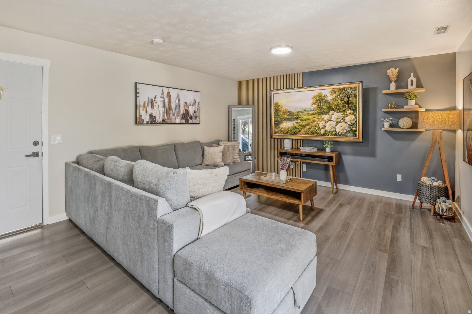 4768 W LIBERATION DR