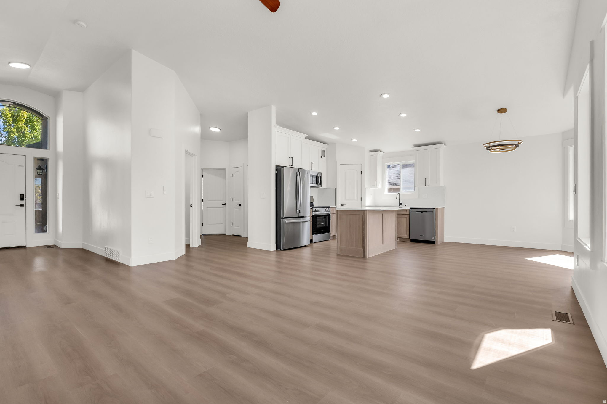 4433 W MANKATO ST
