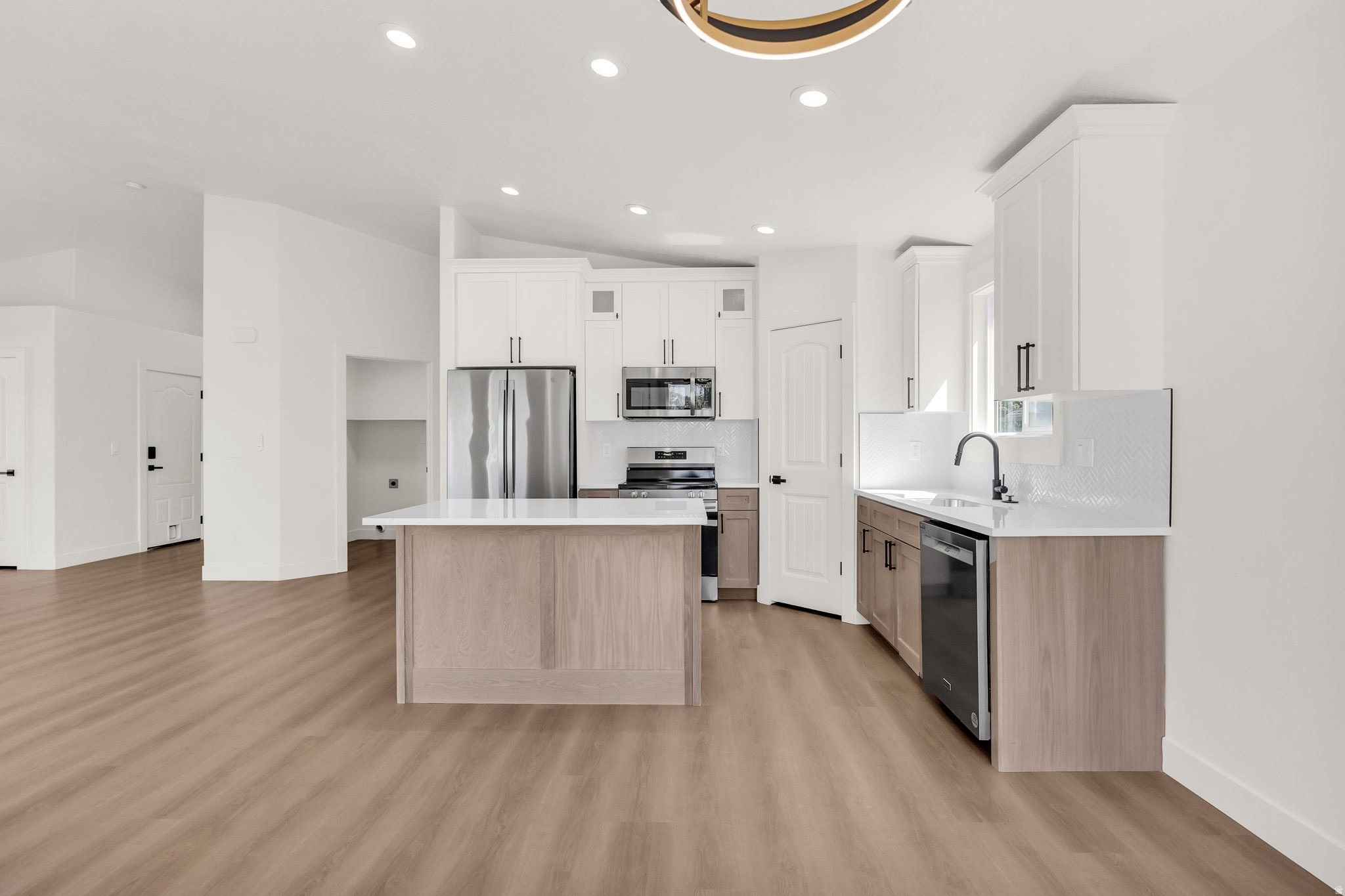 4433 W MANKATO ST
