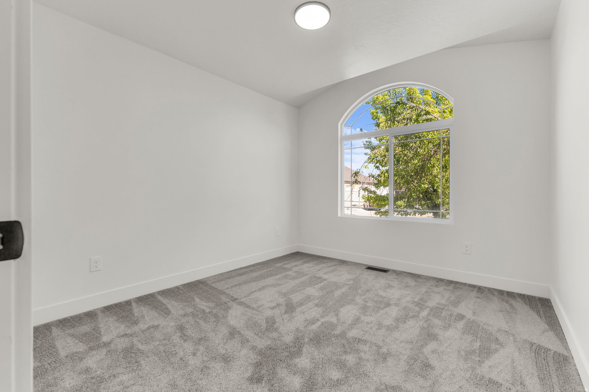4433 W MANKATO ST