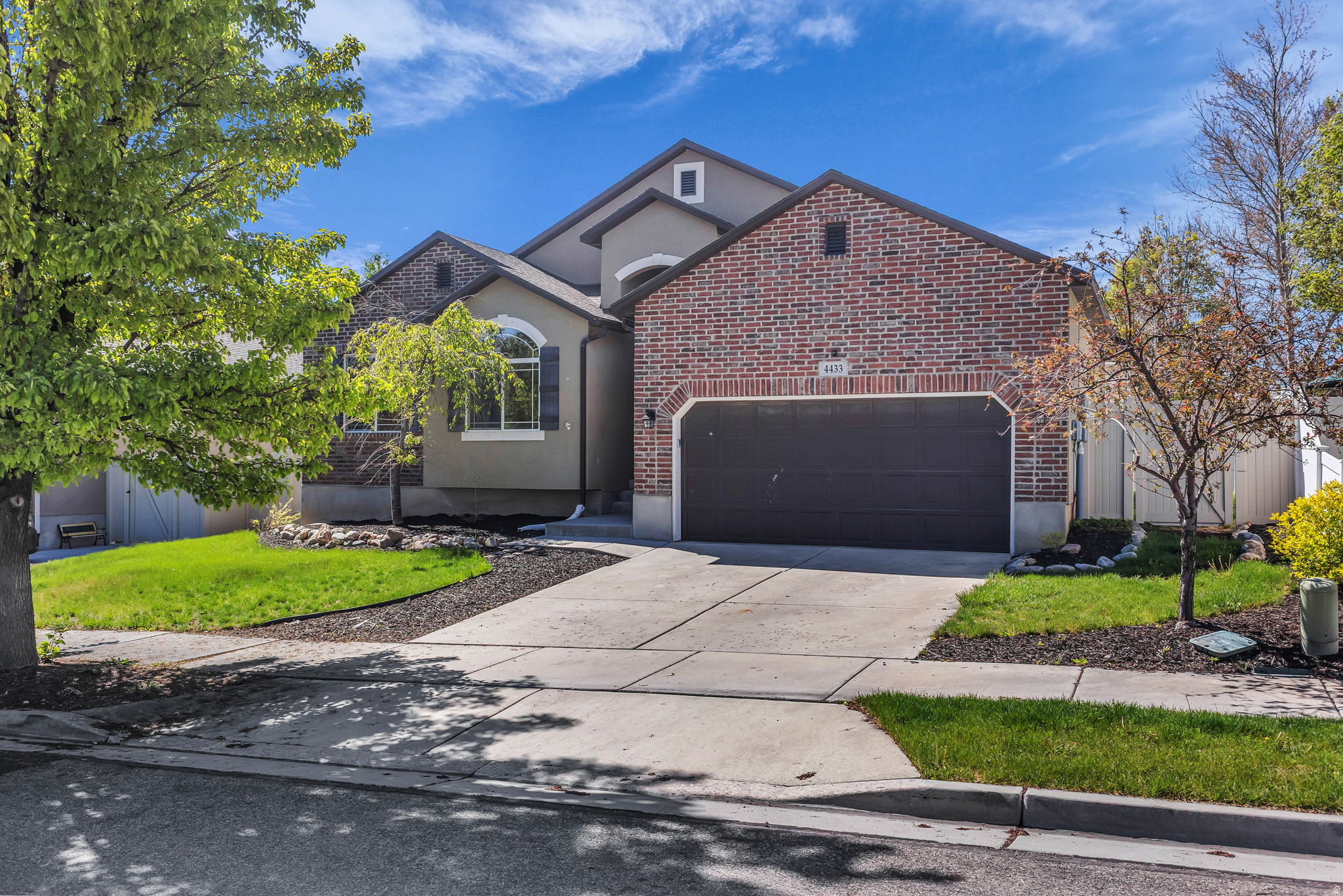 4433 W MANKATO ST