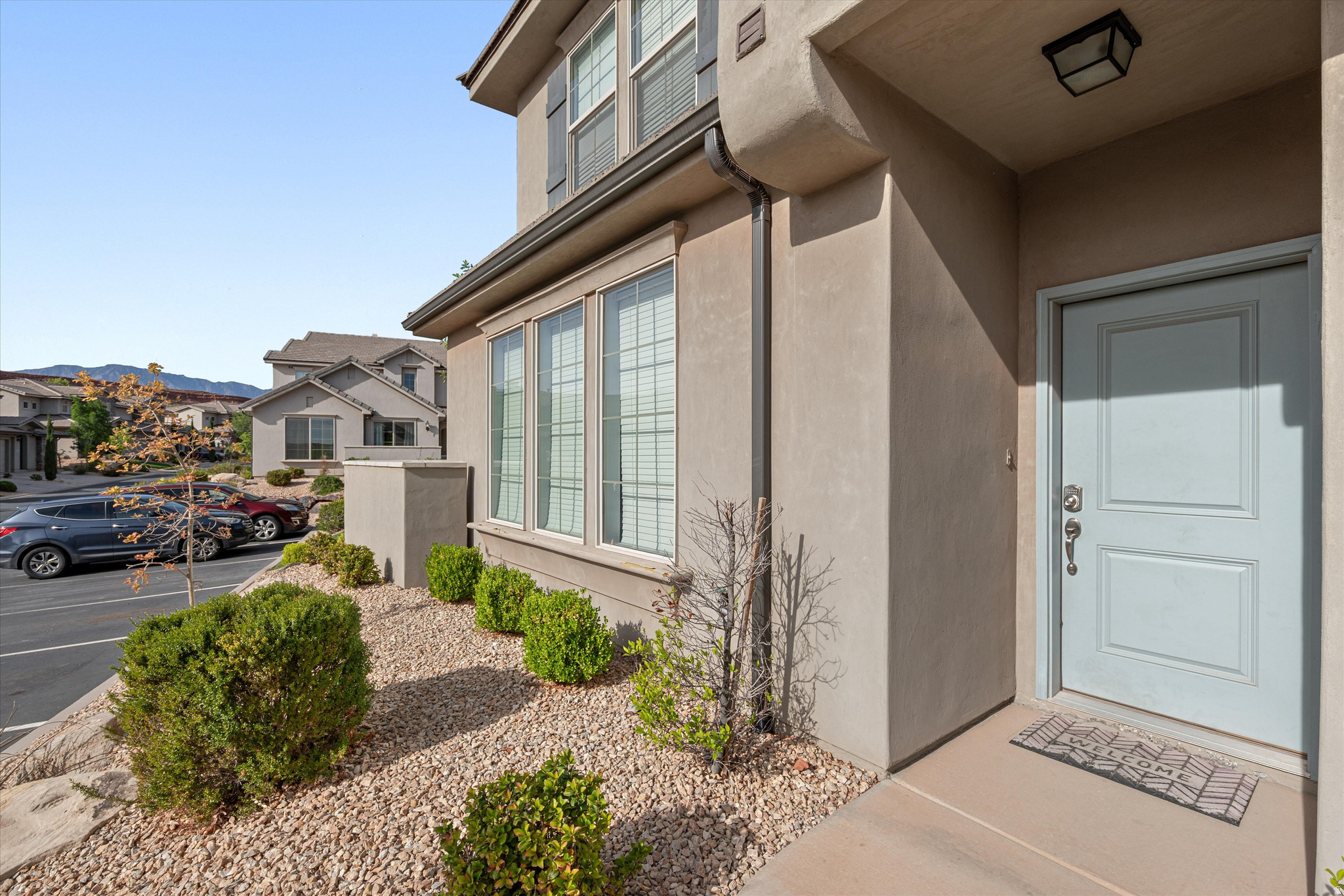 1899 E FIESTA LN
