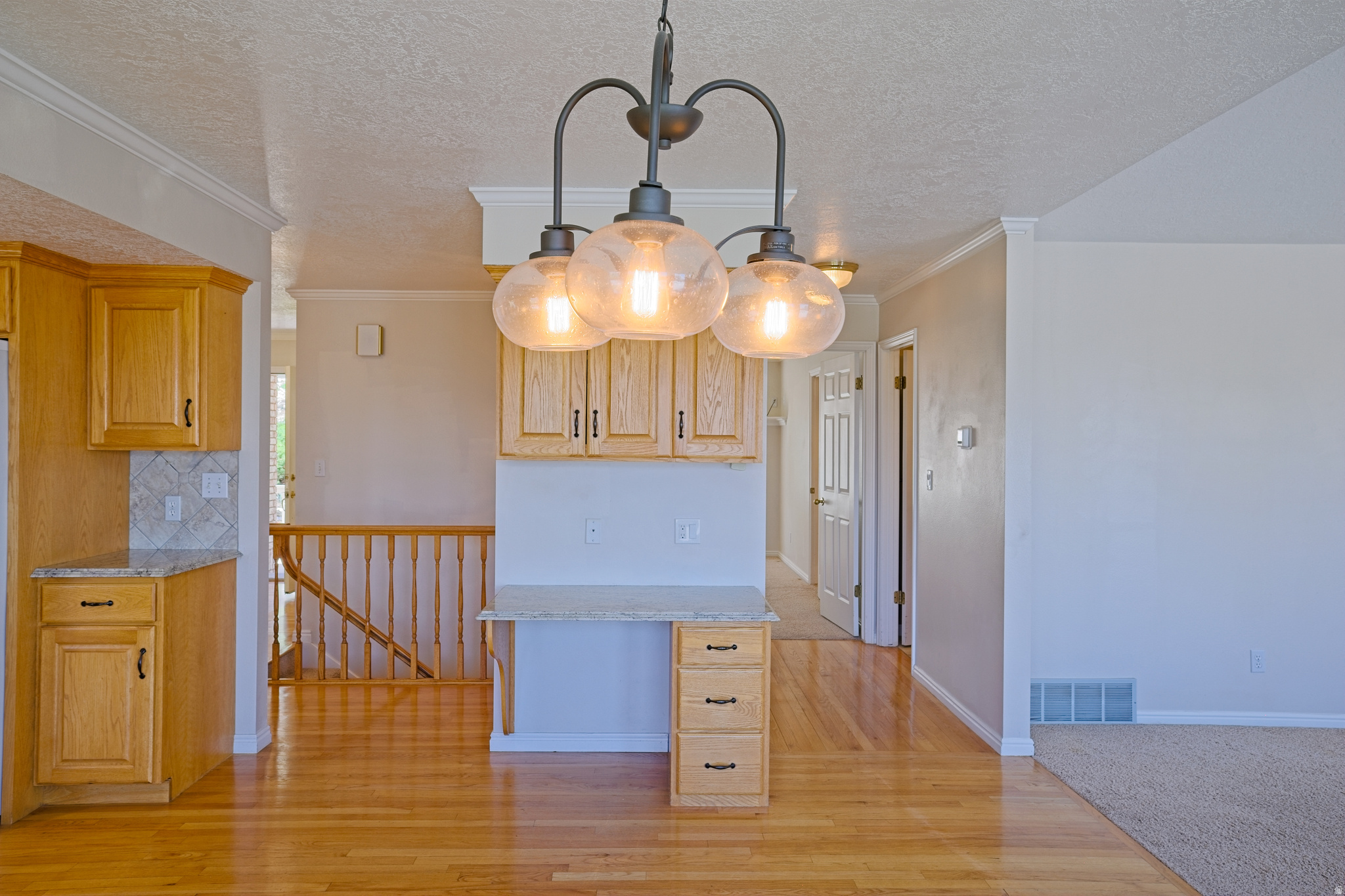 50 E HIGHLINE DR