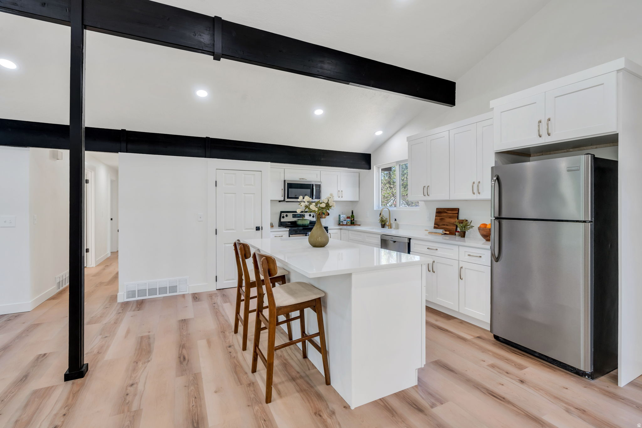 5324 S ROBINWOOD CIR